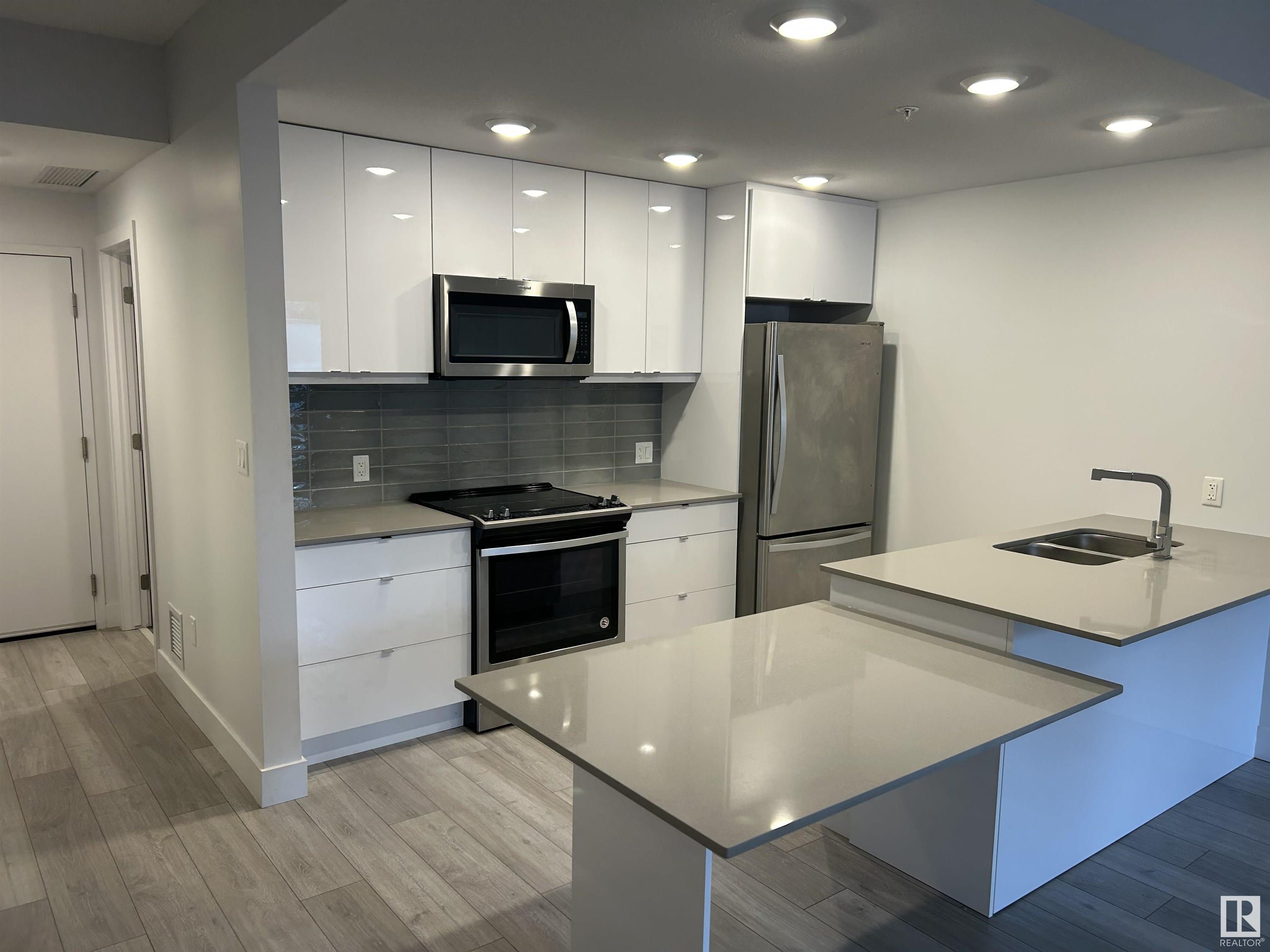      #107 8510 90 ST NW , Edmonton,  ,T6C 3L5 ;  Listing Number: MLS E4417230