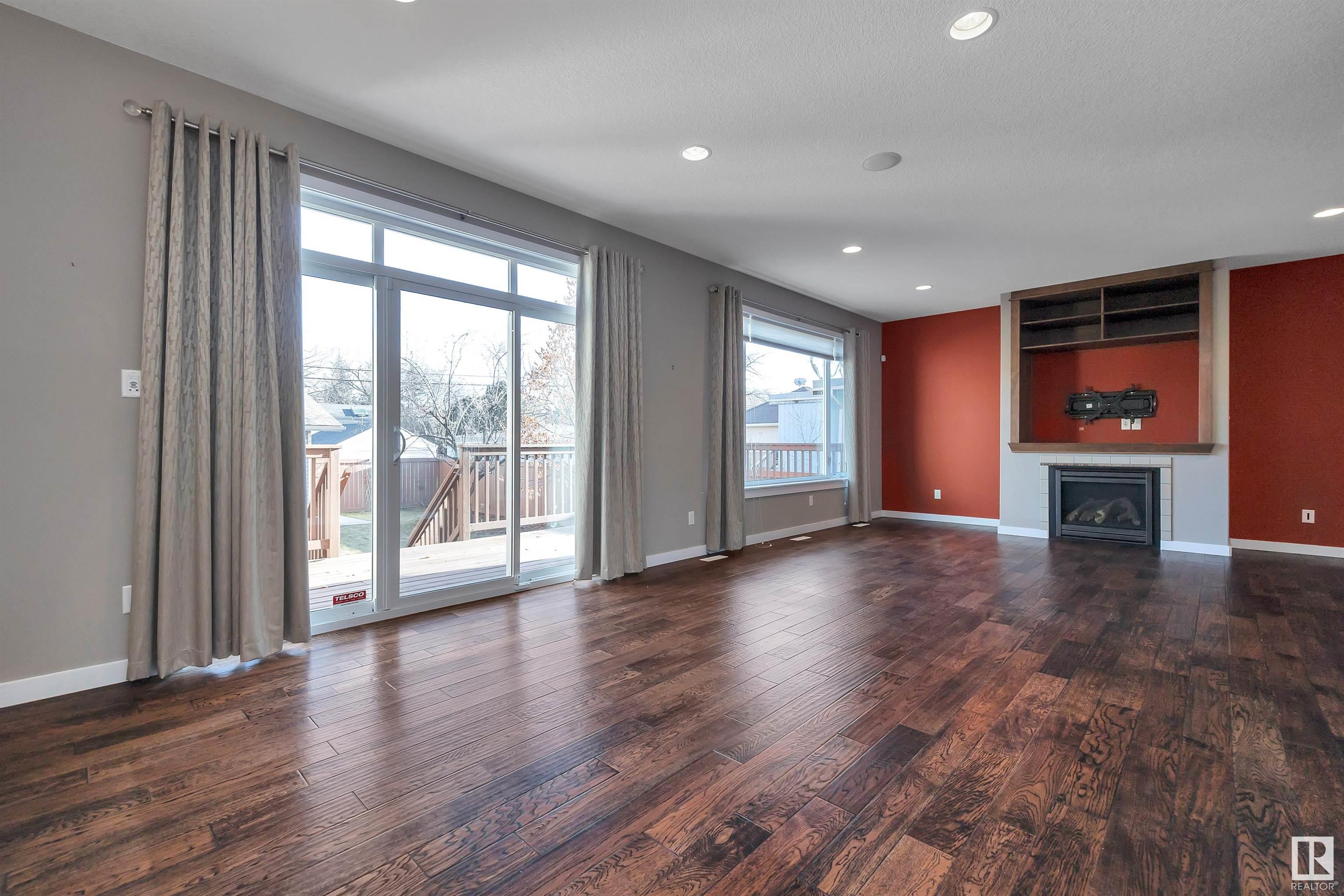      10611 130 ST NW , Edmonton,  ,T5N 1Y1 ;  Listing Number: MLS E4417232