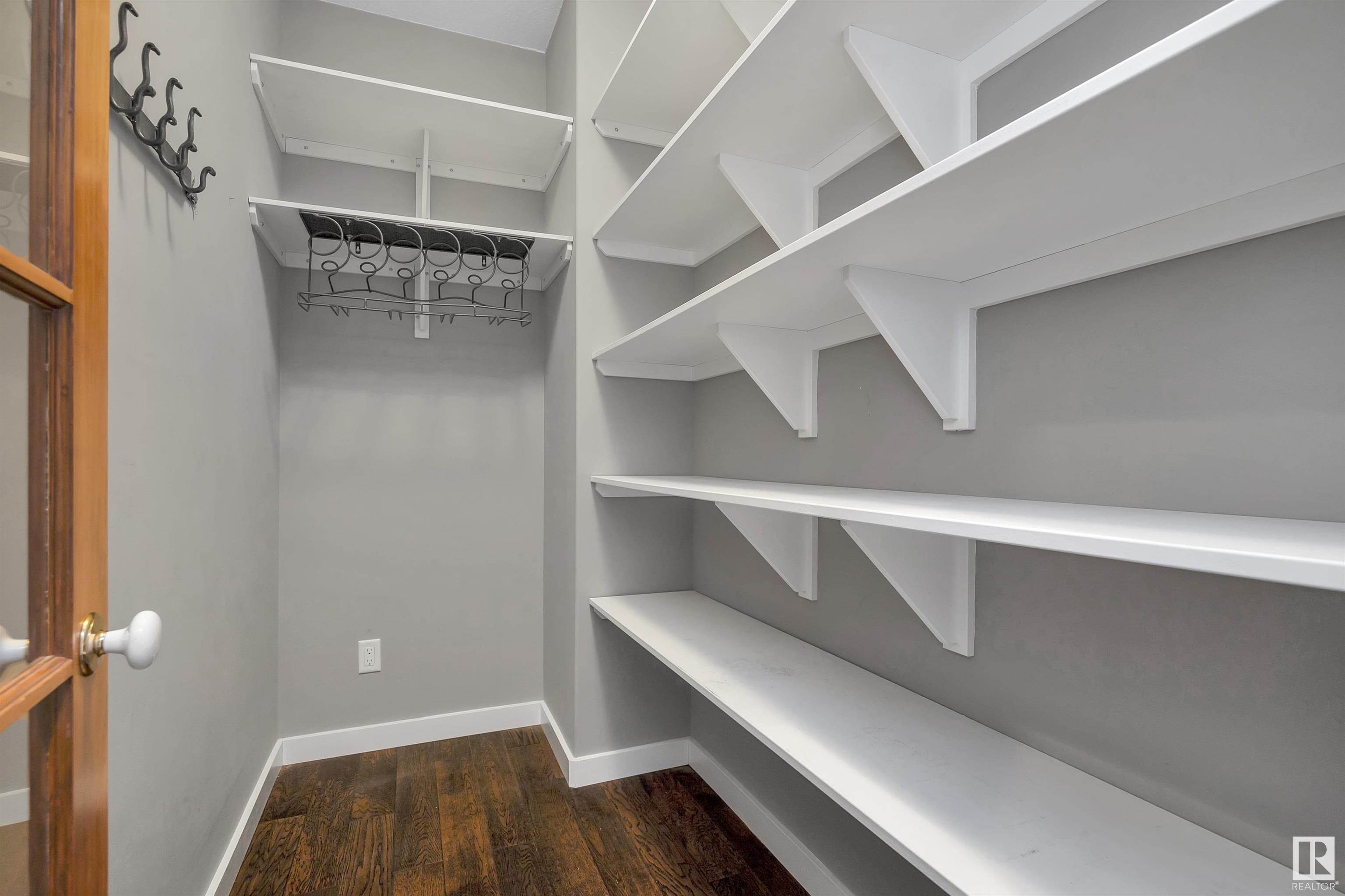      10611 130 ST NW , Edmonton,  ,T5N 1Y1 ;  Listing Number: MLS E4417232