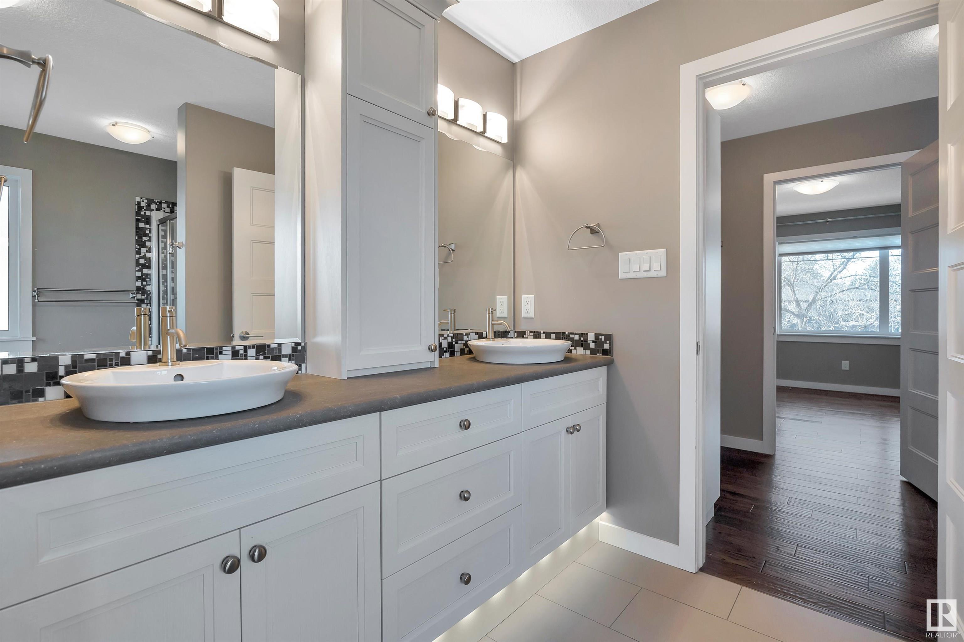      10611 130 ST NW , Edmonton,  ,T5N 1Y1 ;  Listing Number: MLS E4417232