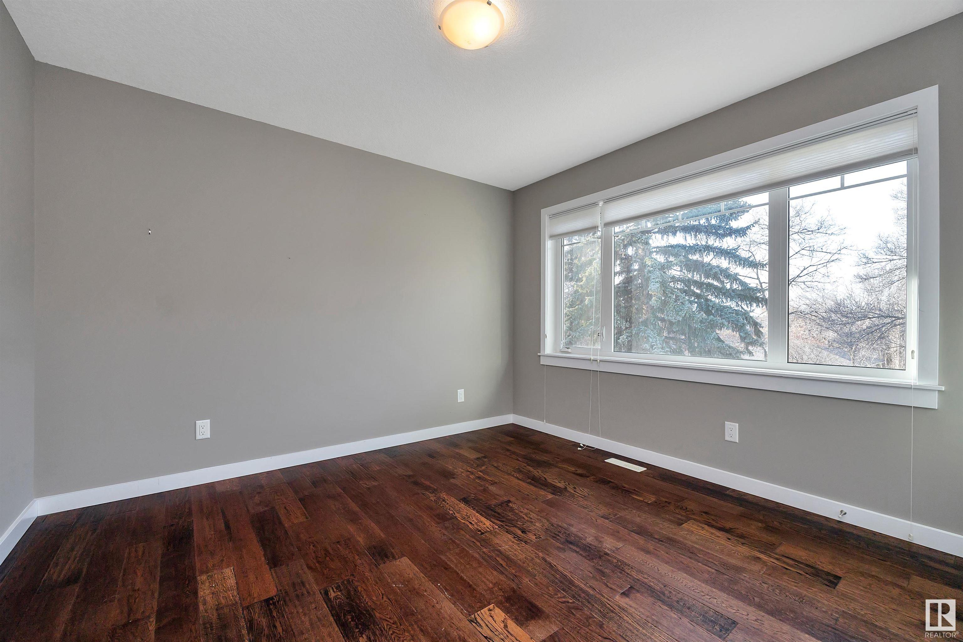      10611 130 ST NW , Edmonton,  ,T5N 1Y1 ;  Listing Number: MLS E4417232