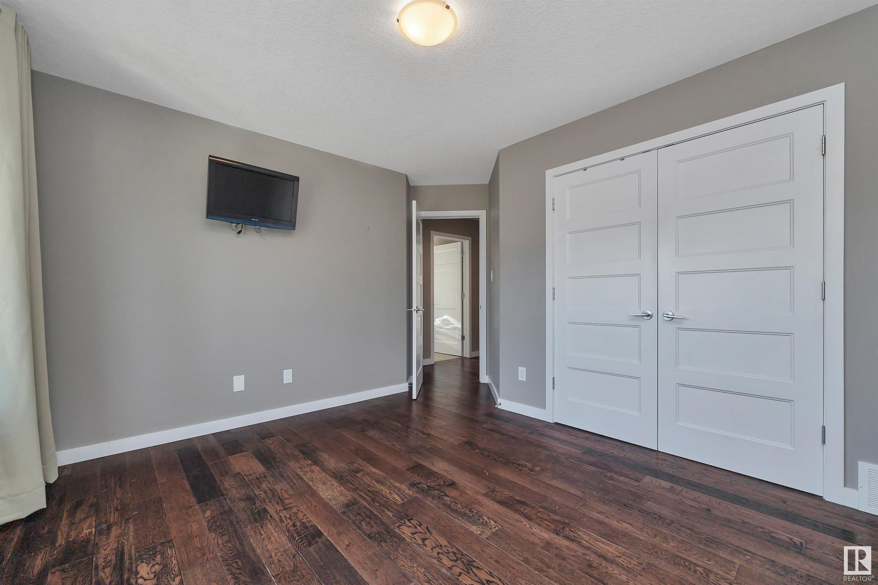      10611 130 ST NW , Edmonton,  ,T5N 1Y1 ;  Listing Number: MLS E4417232