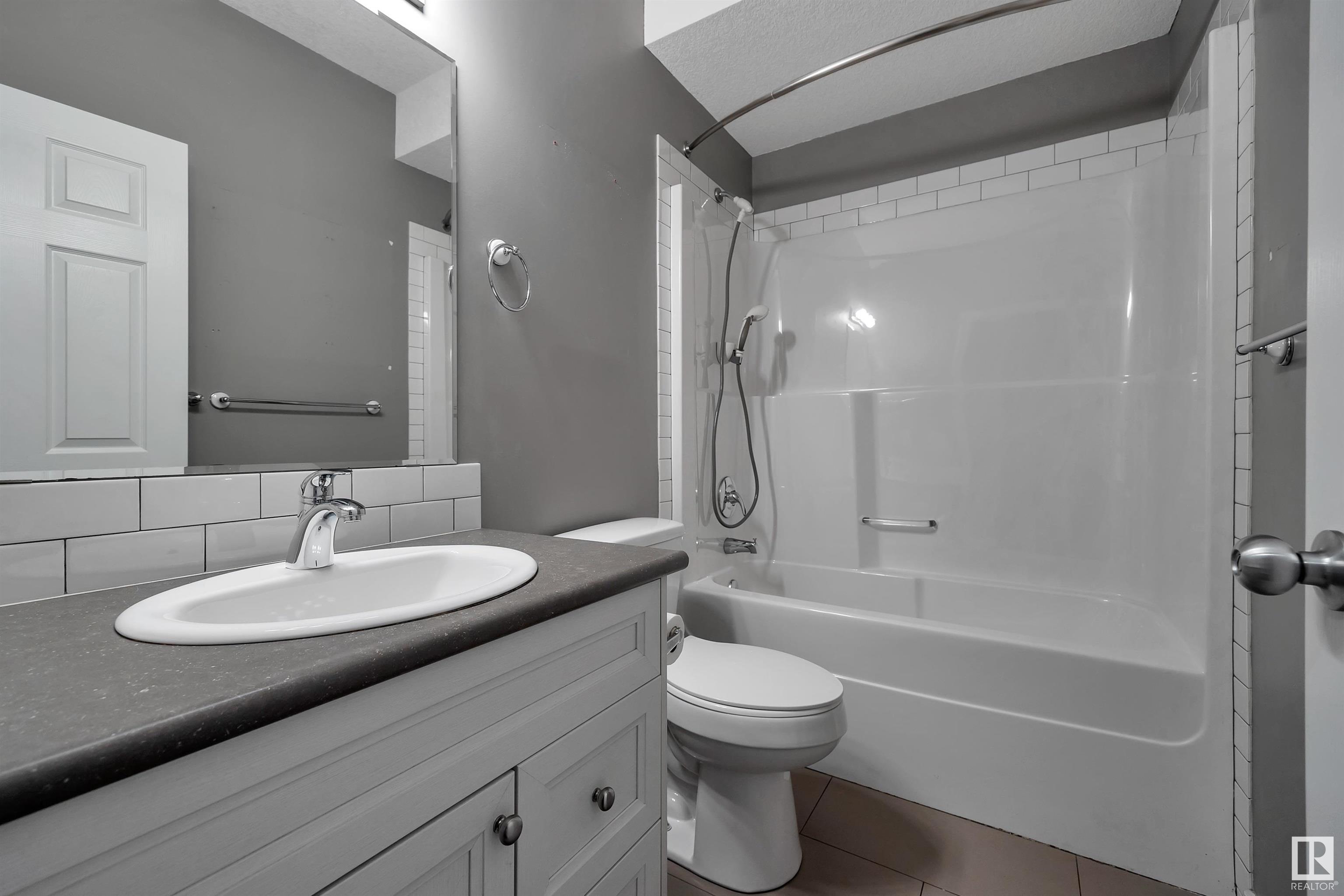      10611 130 ST NW , Edmonton,  ,T5N 1Y1 ;  Listing Number: MLS E4417232