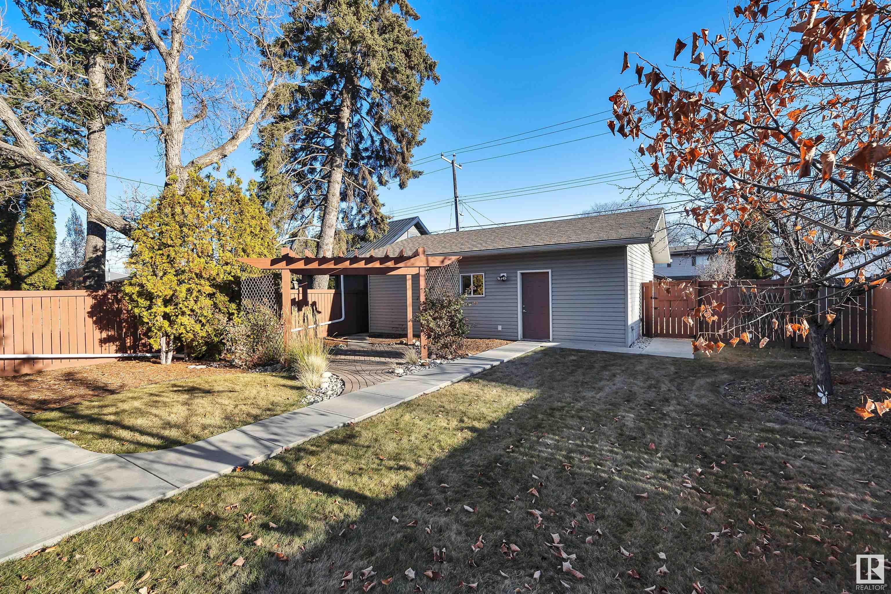      10611 130 ST NW , Edmonton,  ,T5N 1Y1 ;  Listing Number: MLS E4417232