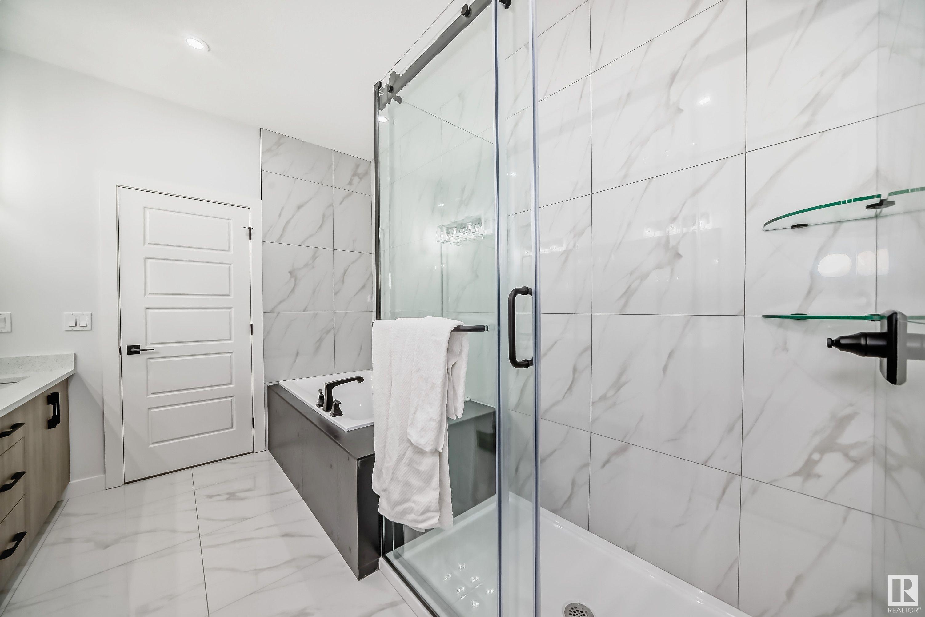      128 WYATT RG , Fort Saskatchewan,  ,T8L 0Z8 ;  Listing Number: MLS E4417237