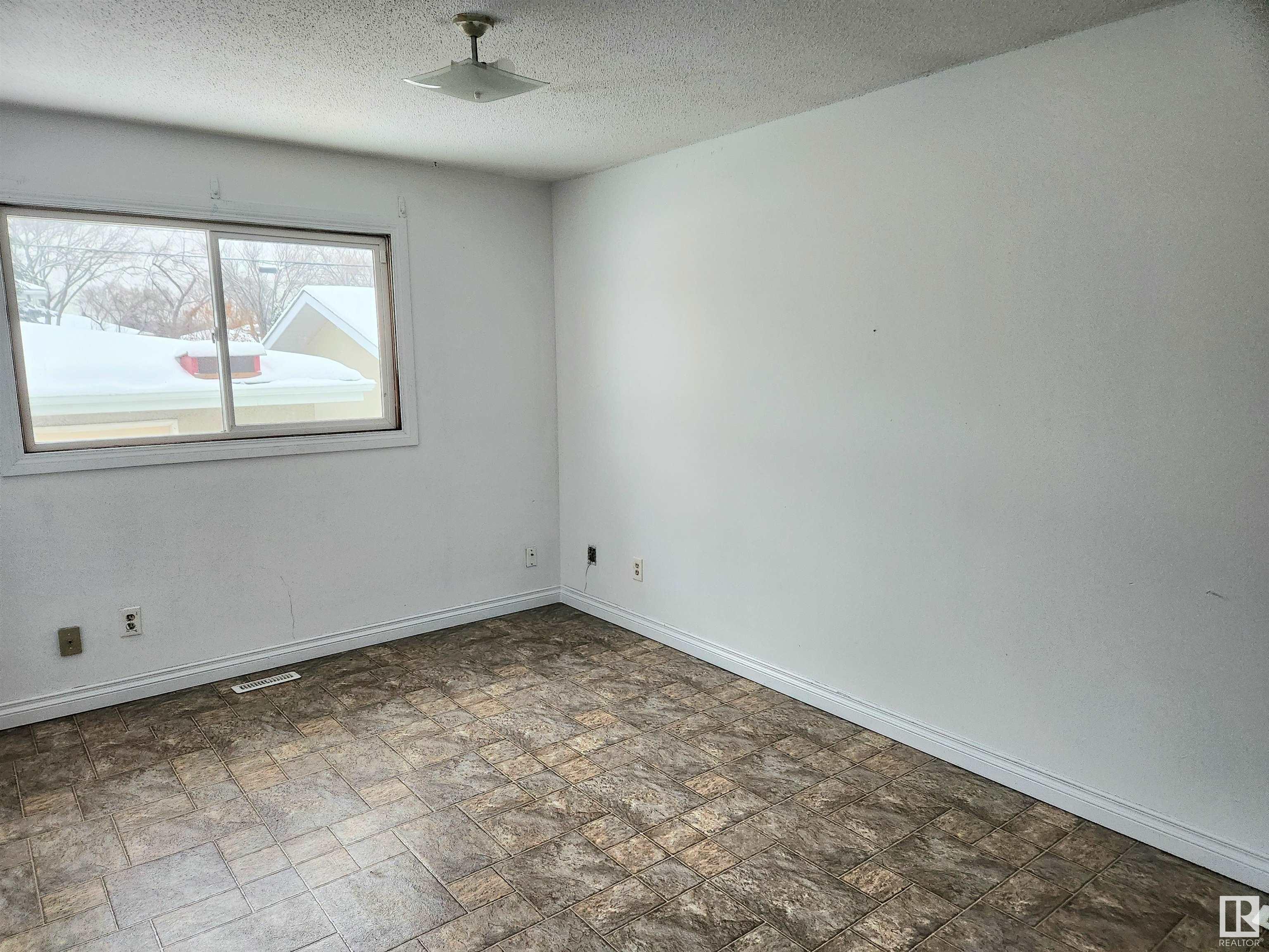      12245 86 ST NW , Edmonton,  ,T5B 3K8 ;  Listing Number: MLS E4417238