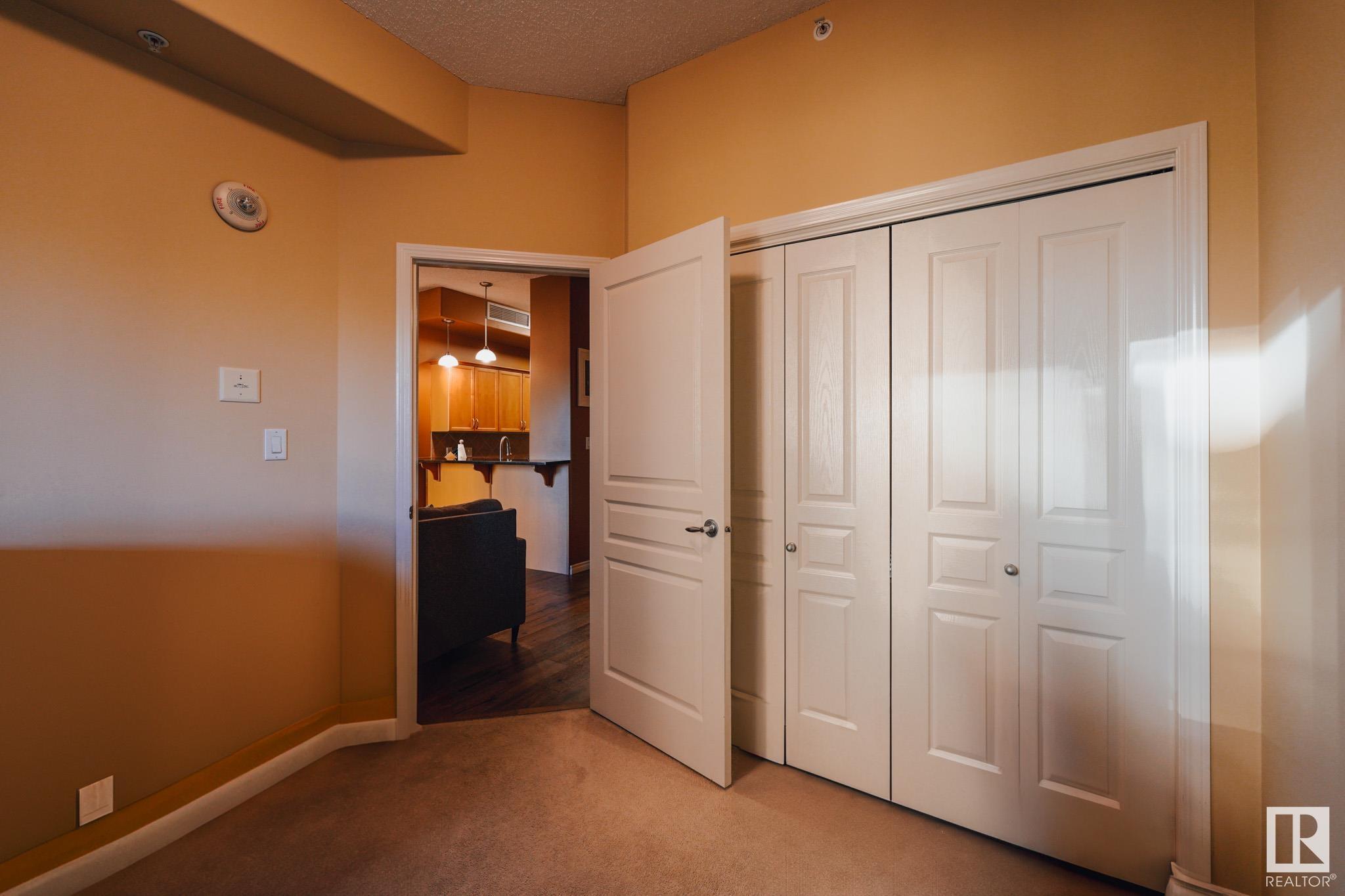      #105 9707 106 ST NW , Edmonton,  ,T5K 0B7 ;  Listing Number: MLS E4417250