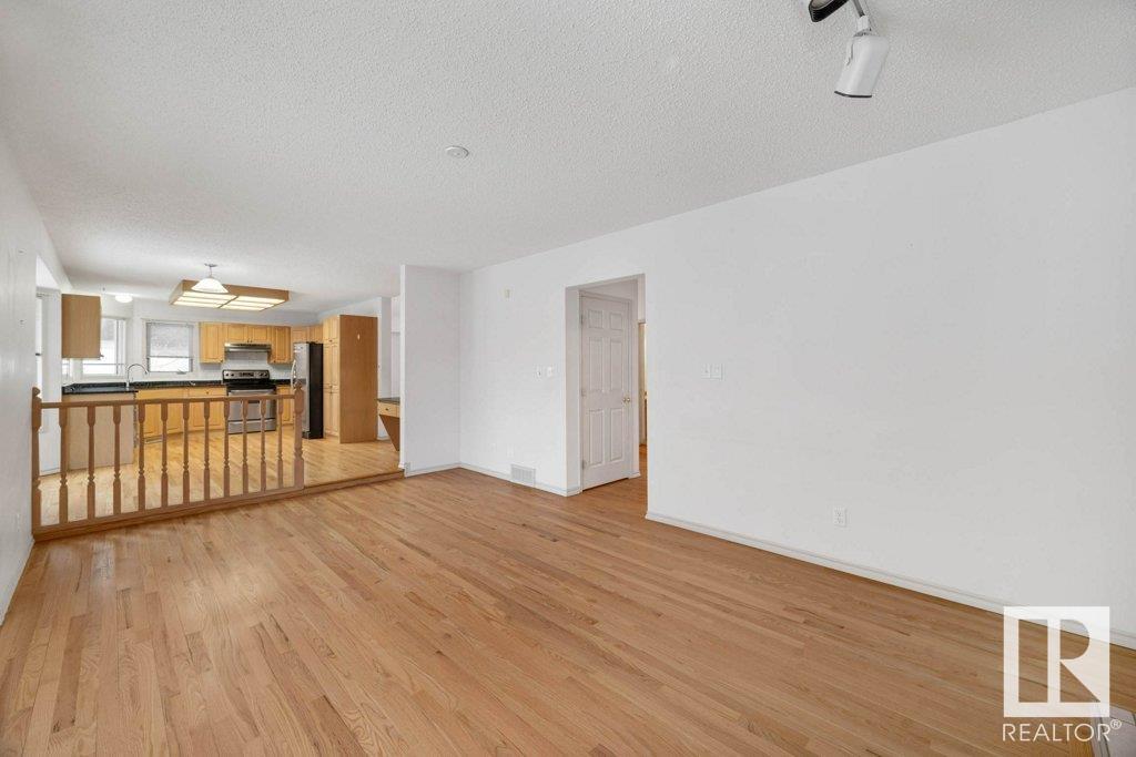      9 Stoneshire CR , Spruce Grove,  ,T7X 3A6 ;  Listing Number: MLS E4417251