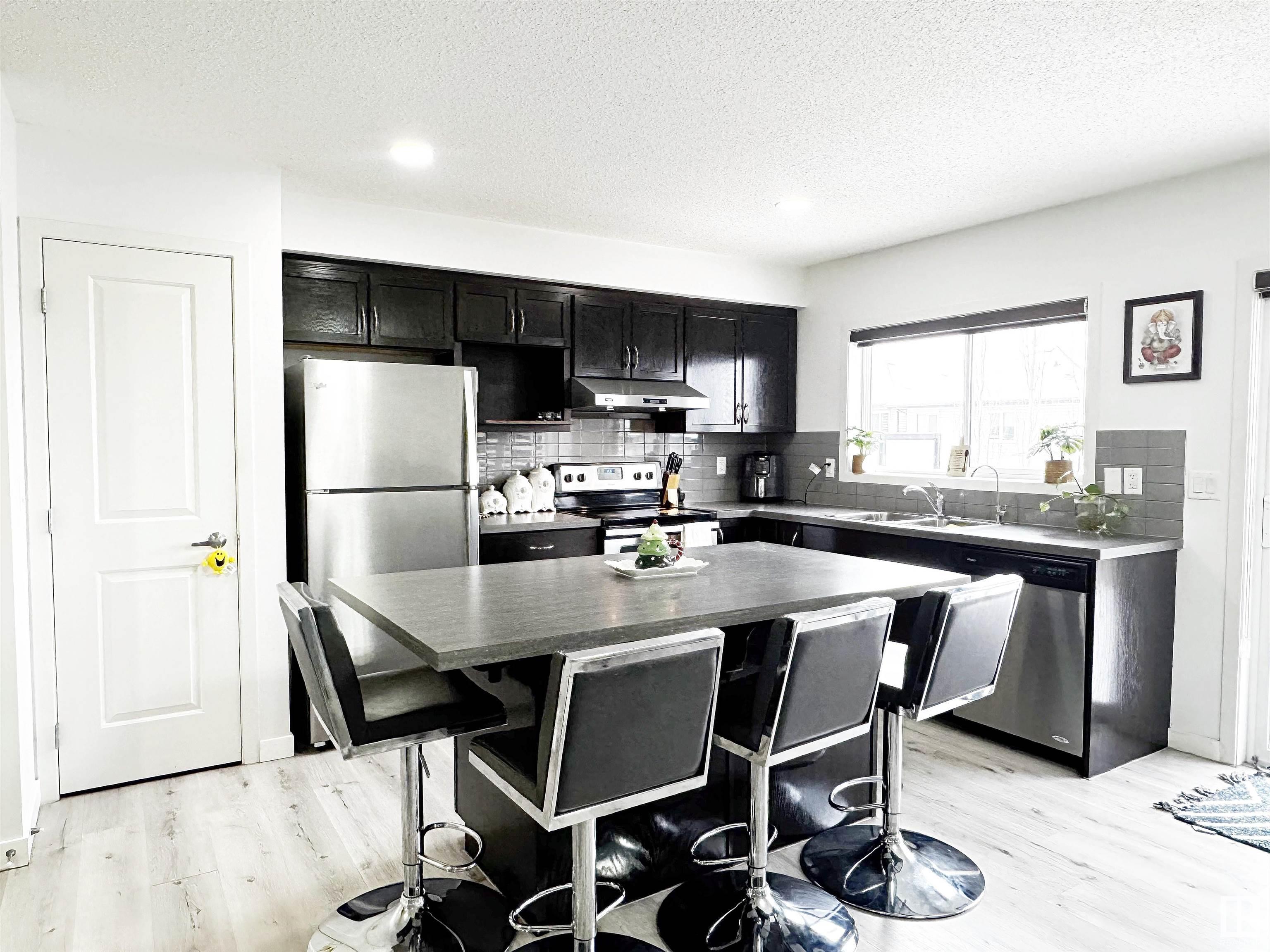      2130 52A ST SW , Edmonton,  ,T6X 1X4 ;  Listing Number: MLS E4417256