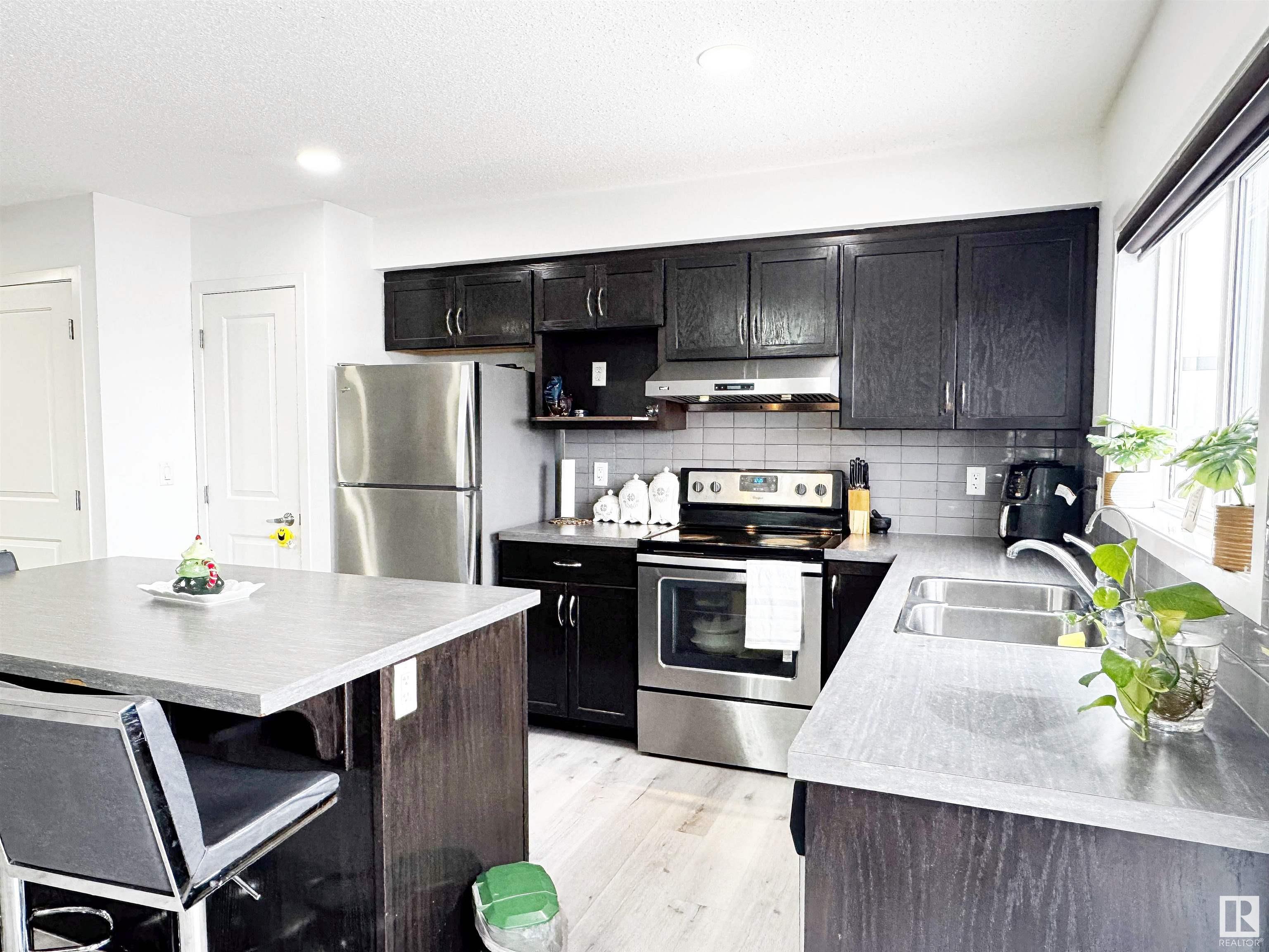      2130 52A ST SW , Edmonton,  ,T6X 1X4 ;  Listing Number: MLS E4417256