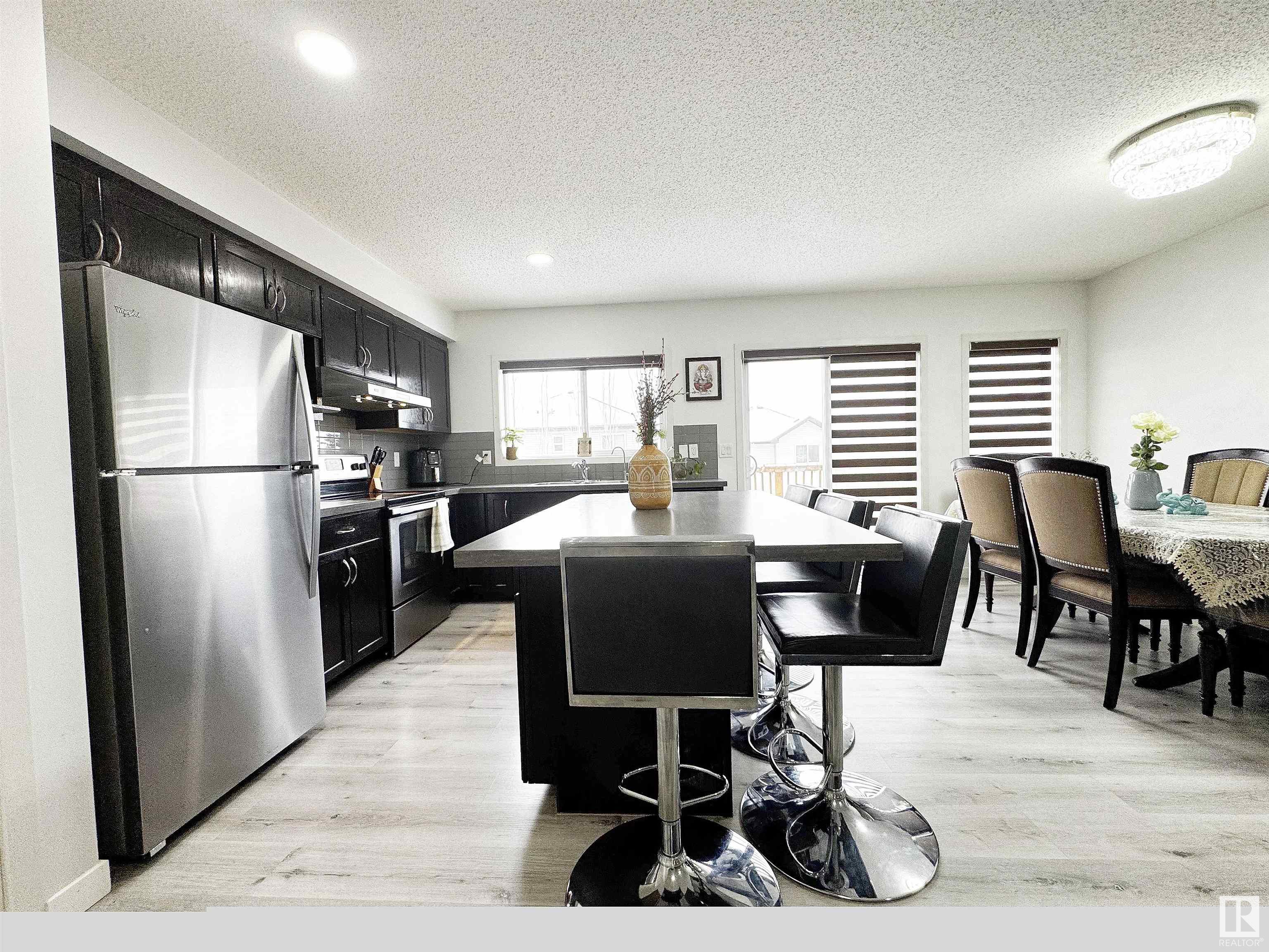      2130 52A ST SW , Edmonton,  ,T6X 1X4 ;  Listing Number: MLS E4417256