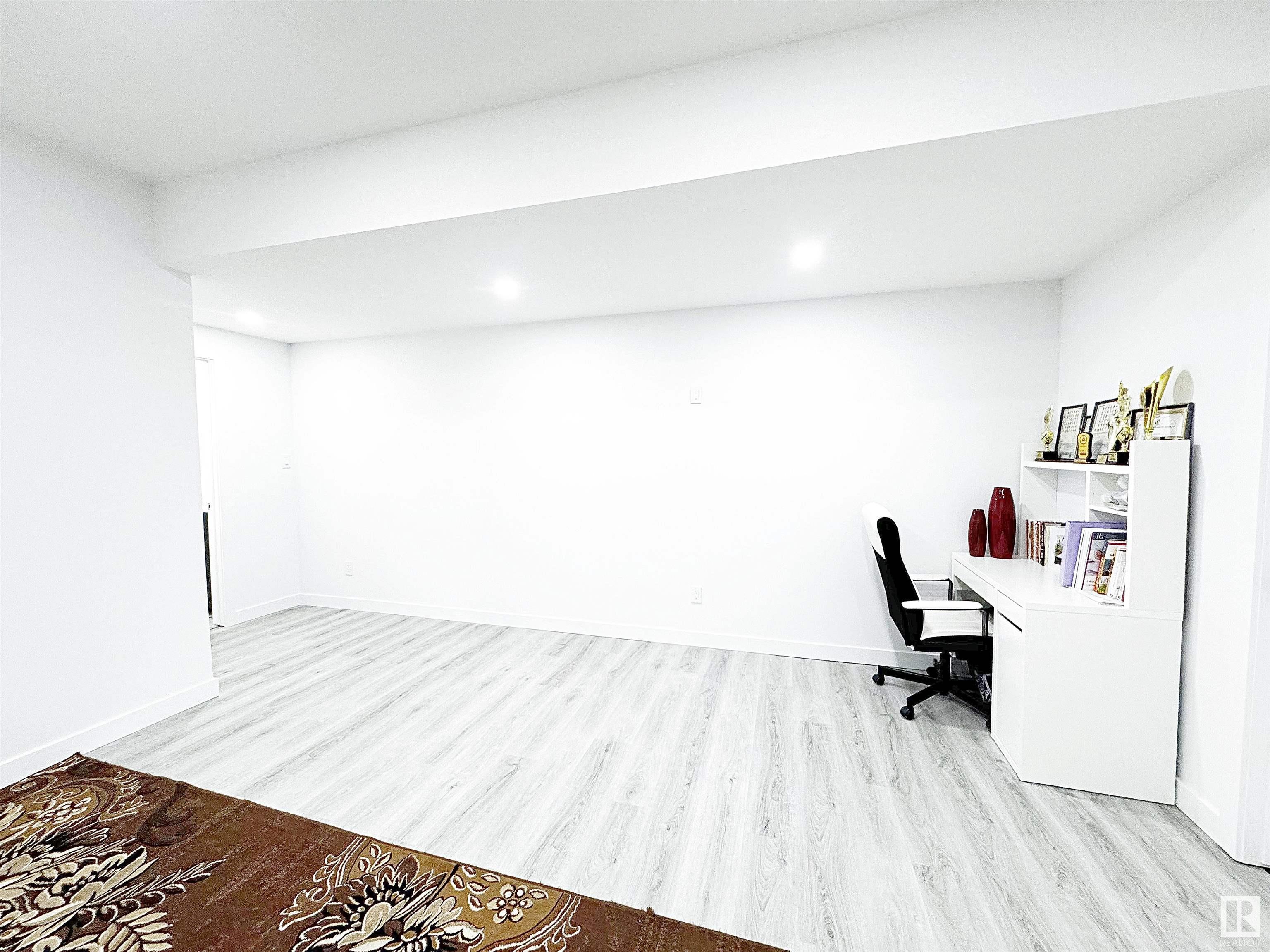      2130 52A ST SW , Edmonton,  ,T6X 1X4 ;  Listing Number: MLS E4417256