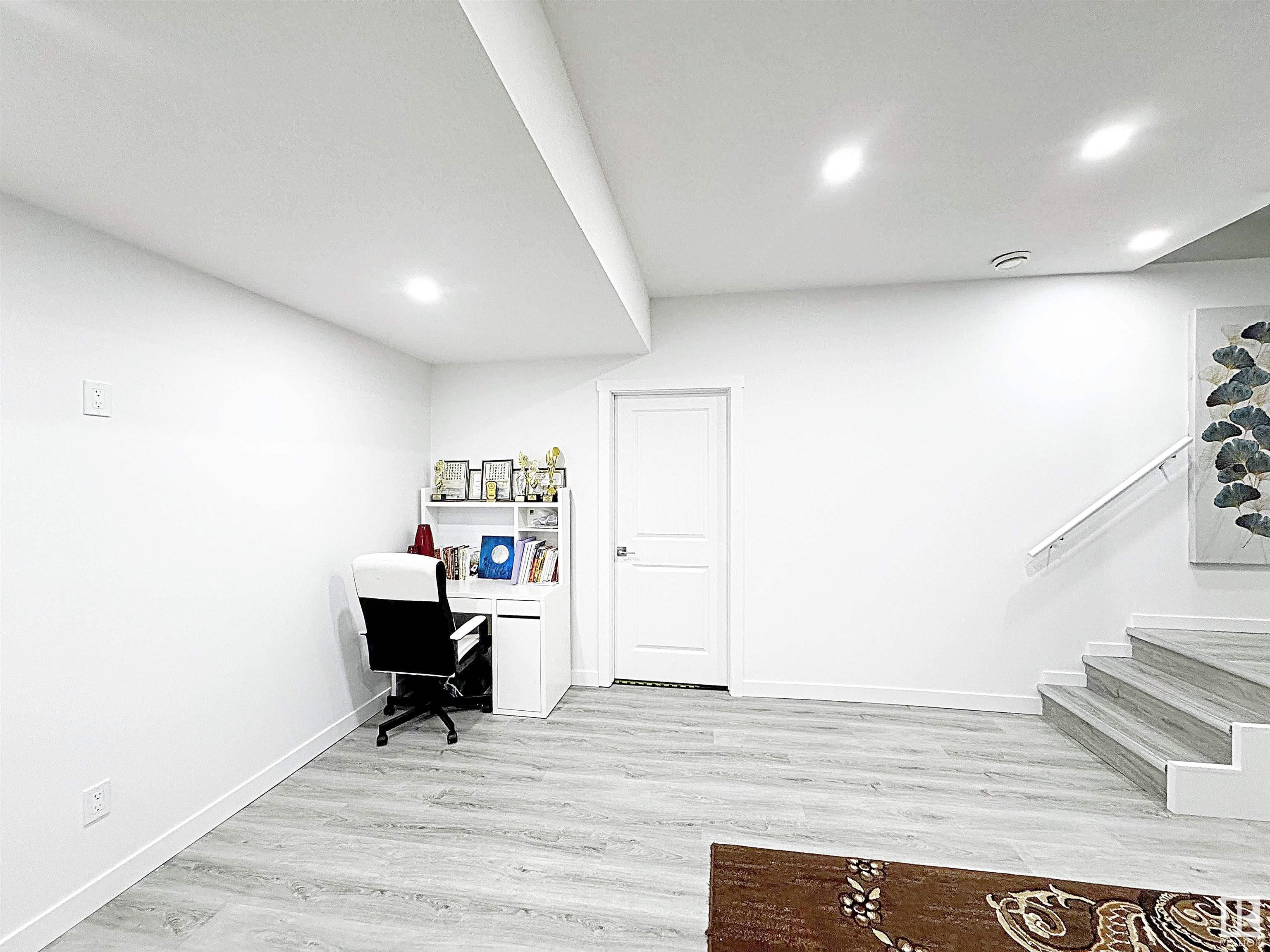      2130 52A ST SW , Edmonton,  ,T6X 1X4 ;  Listing Number: MLS E4417256