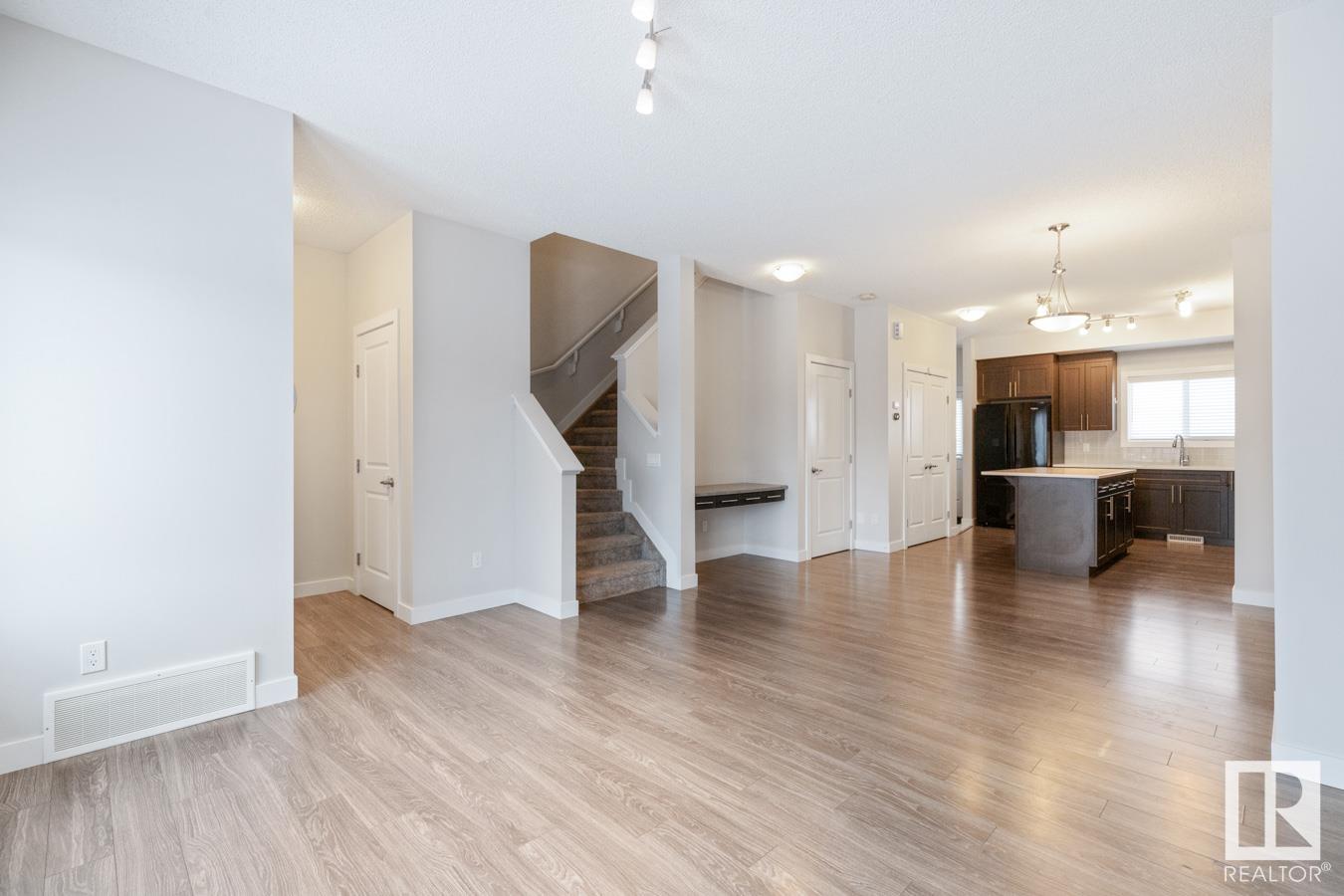      175 ROBINSON DR , Leduc,  ,T9E 1G5 ;  Listing Number: MLS E4417257