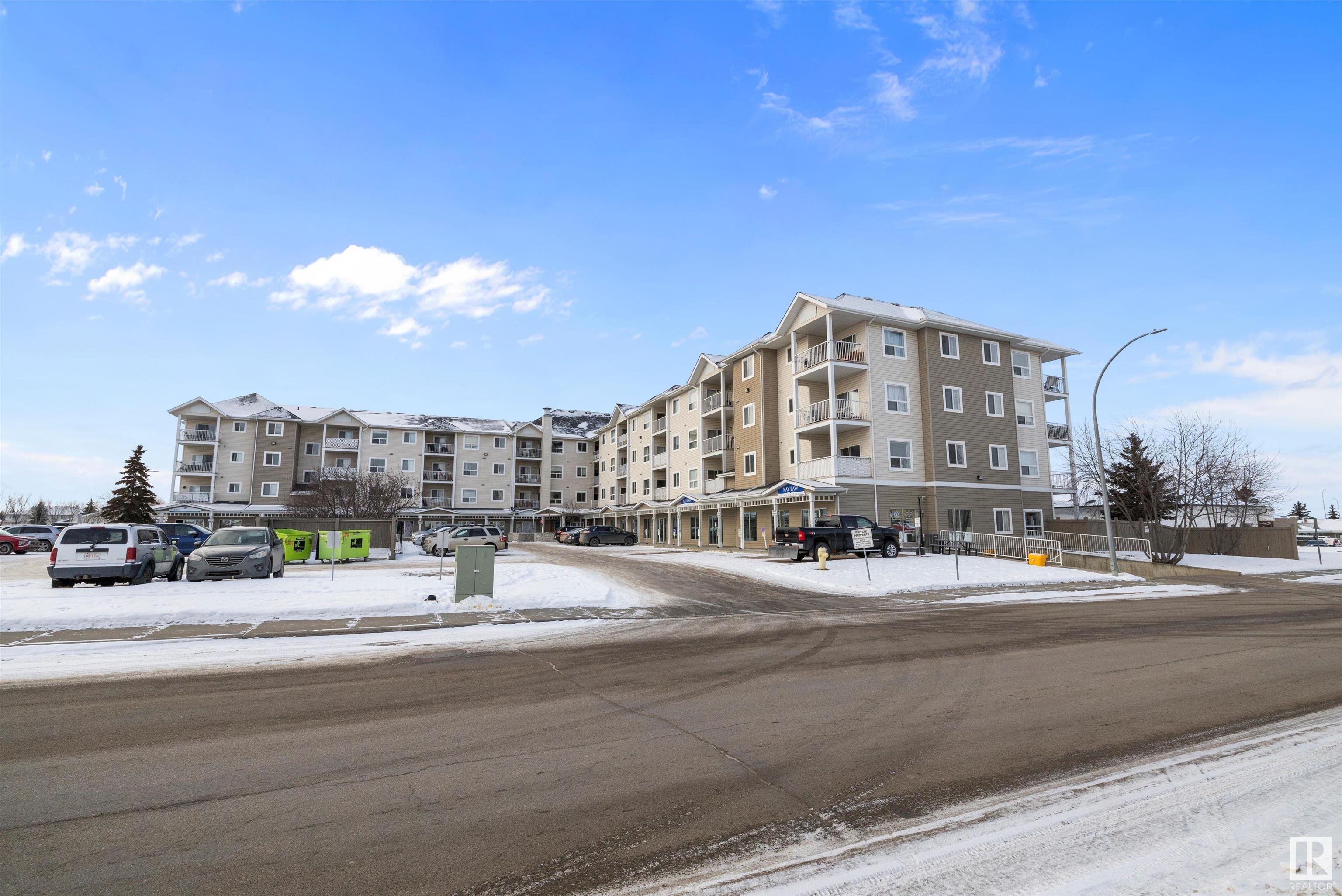      #210 4310 33 ST , Stony Plain,  ,T7Z 0A8 ;  Listing Number: MLS E4417261