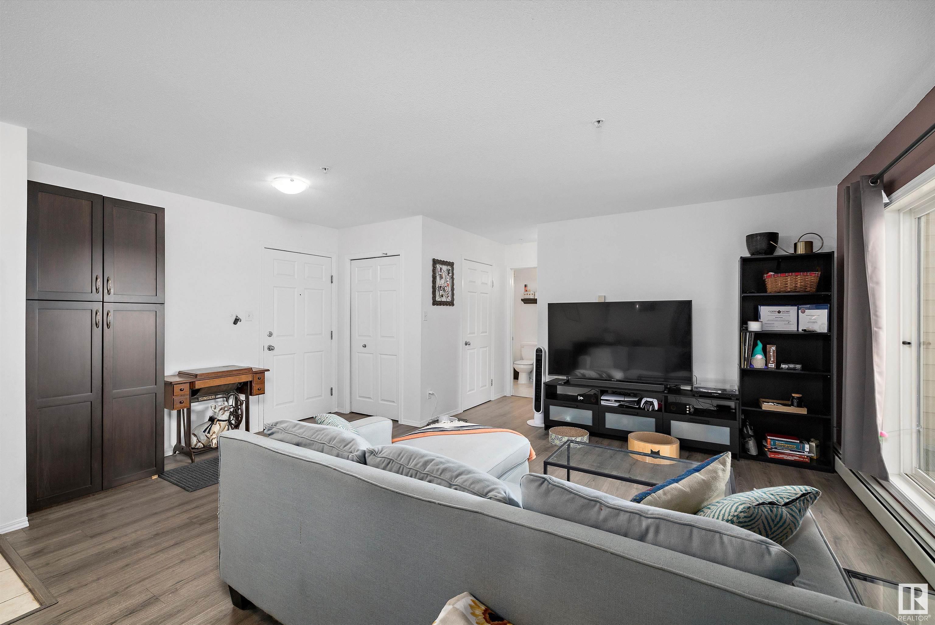      #210 4310 33 ST , Stony Plain,  ,T7Z 0A8 ;  Listing Number: MLS E4417261