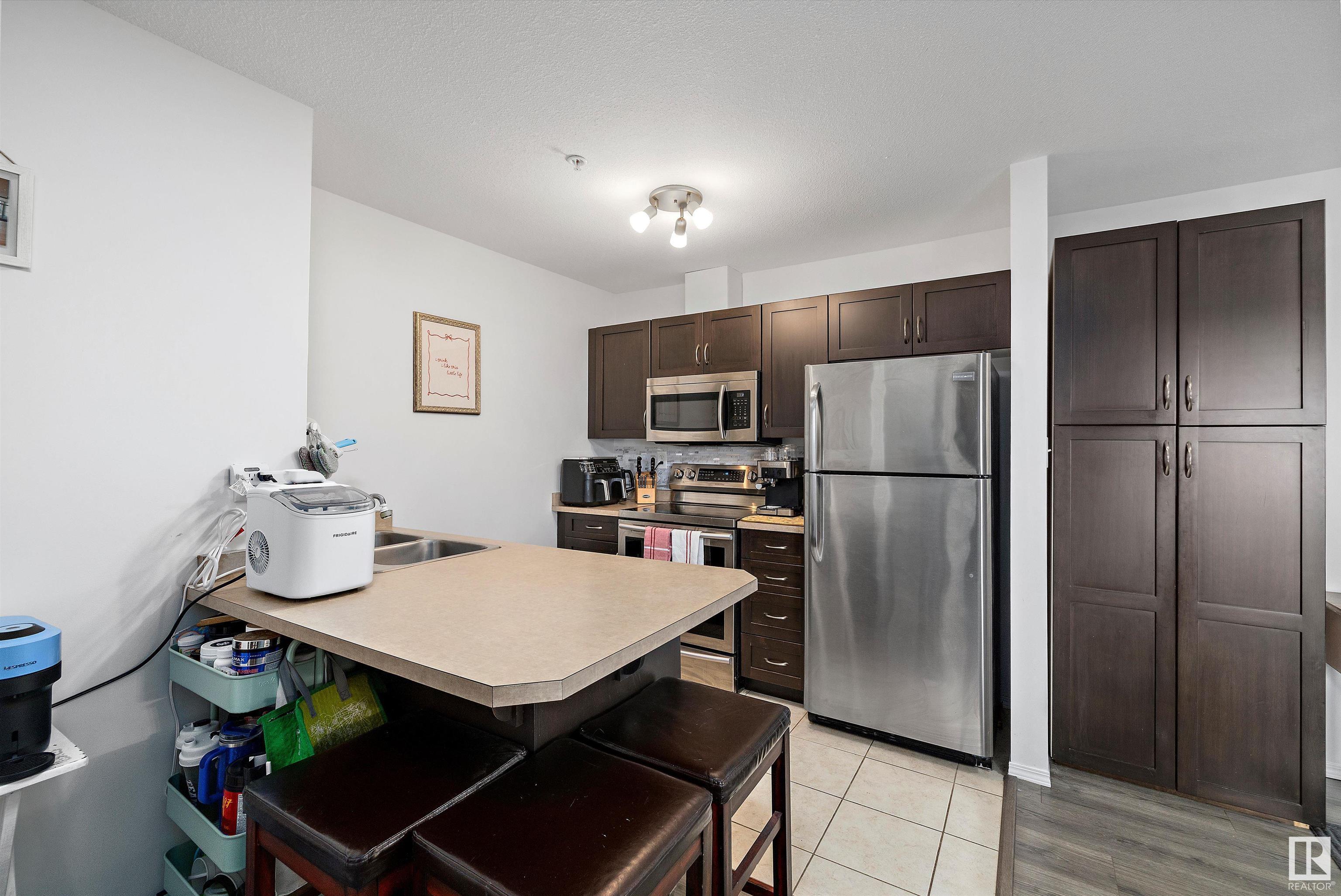      #210 4310 33 ST , Stony Plain,  ,T7Z 0A8 ;  Listing Number: MLS E4417261