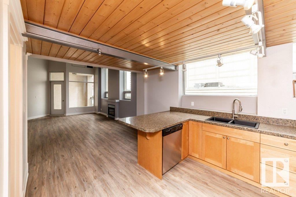      #208 10009 102 AV NW , Edmonton,  ,T5J 5B6 ;  Listing Number: MLS E4417271