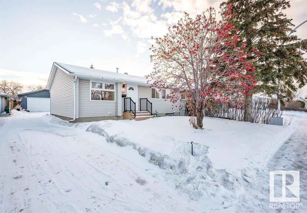      #UPPER 9907 170 AV NW , Edmonton,  ,T5X 3G3 ;  Listing Number: MLS E4417281