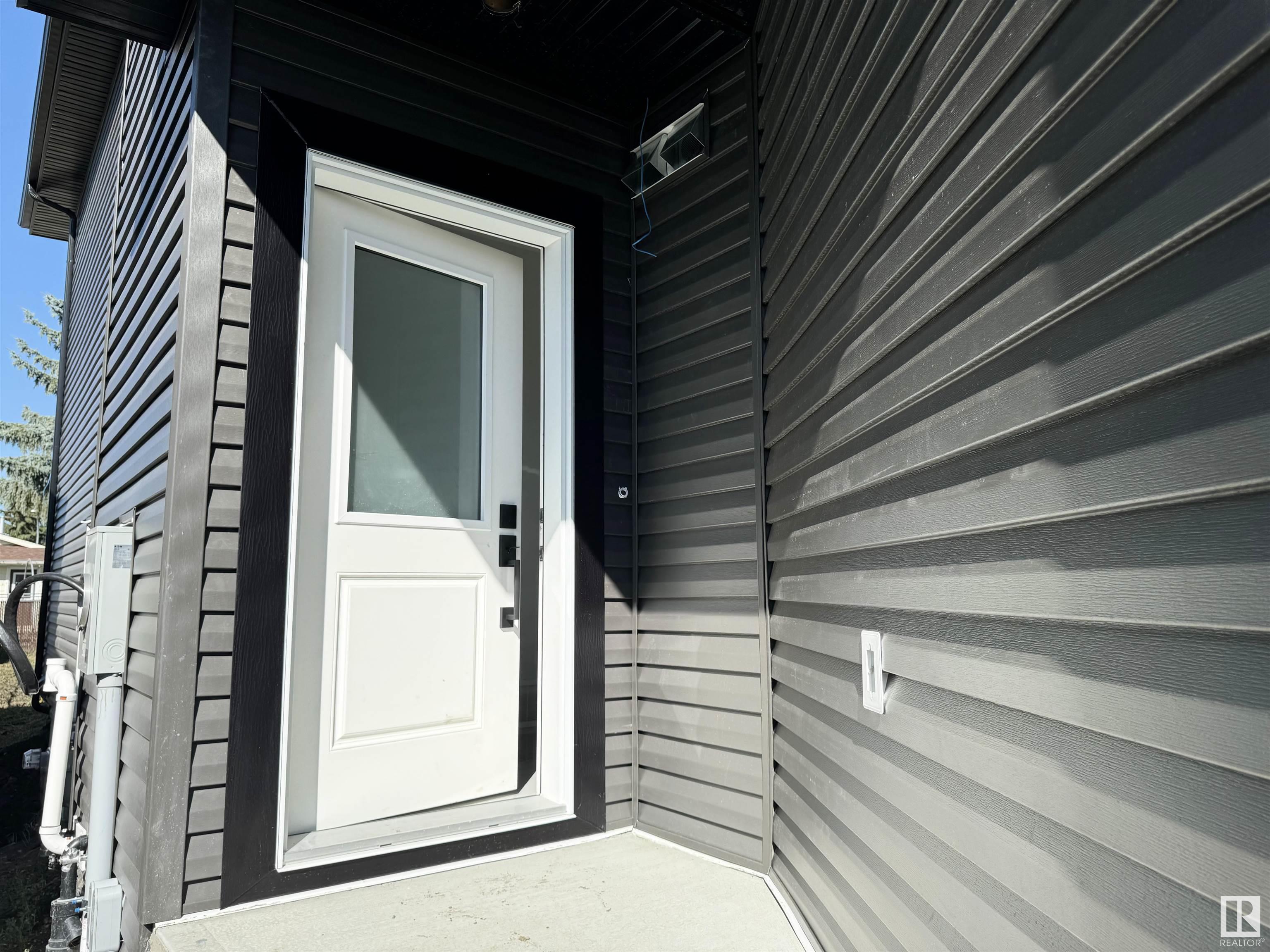      1312 35 ST NW , Edmonton,  ,T6L 3E8 ;  Listing Number: MLS E4417293