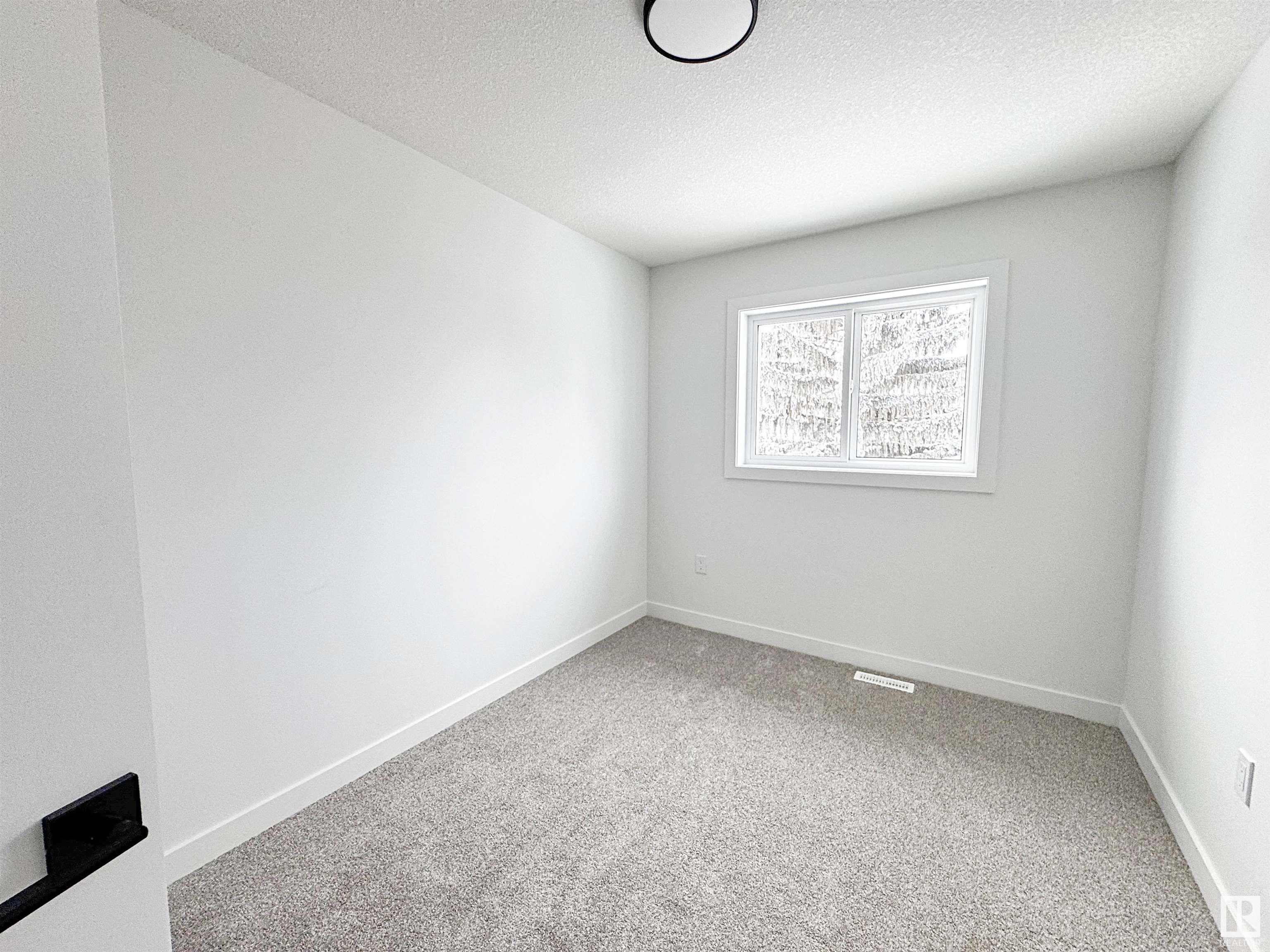      1314 35 ST NW , Edmonton,  ,T6L 3E8 ;  Listing Number: MLS E4417295