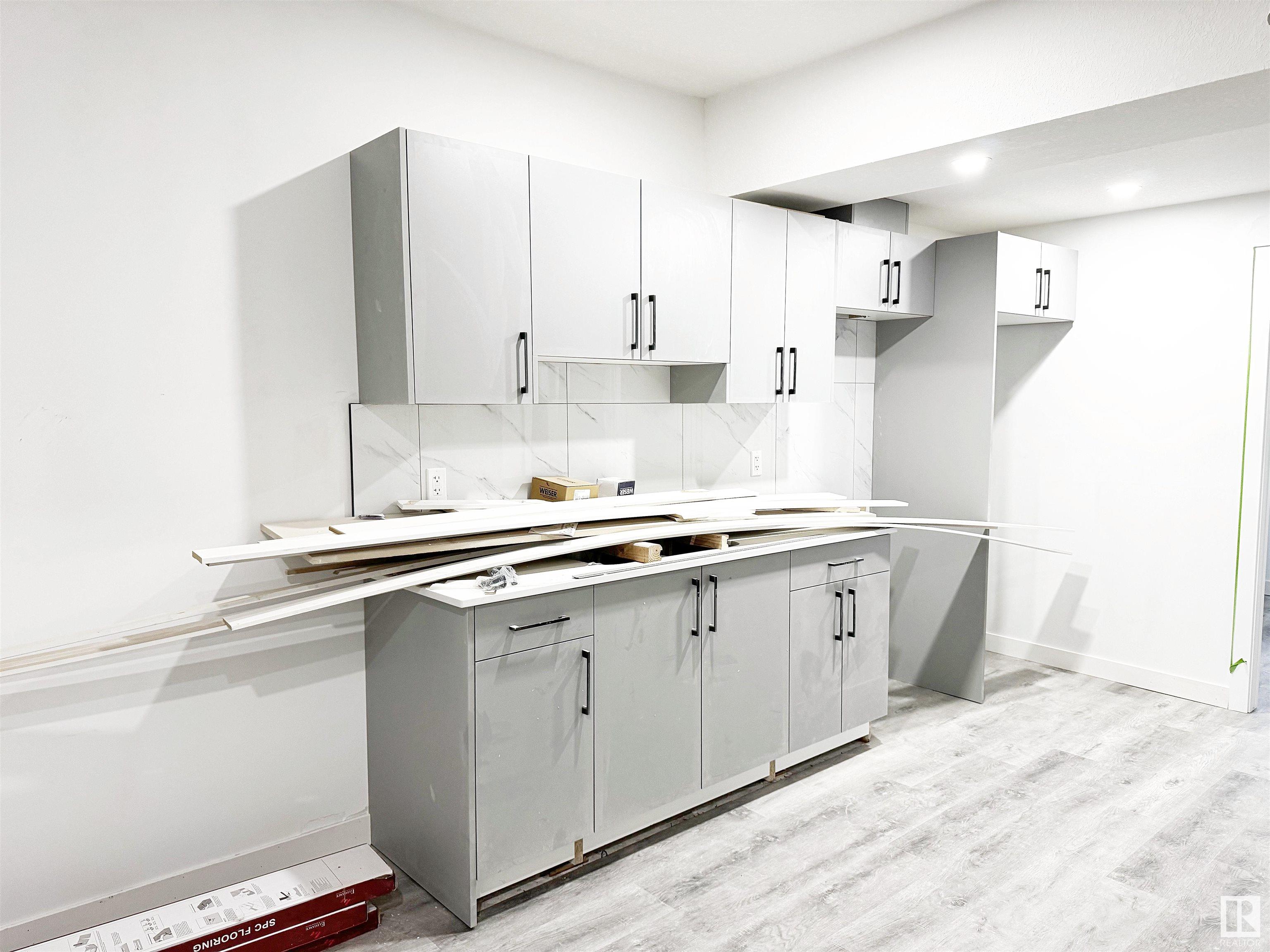      1314 35 ST NW , Edmonton,  ,T6L 3E8 ;  Listing Number: MLS E4417295