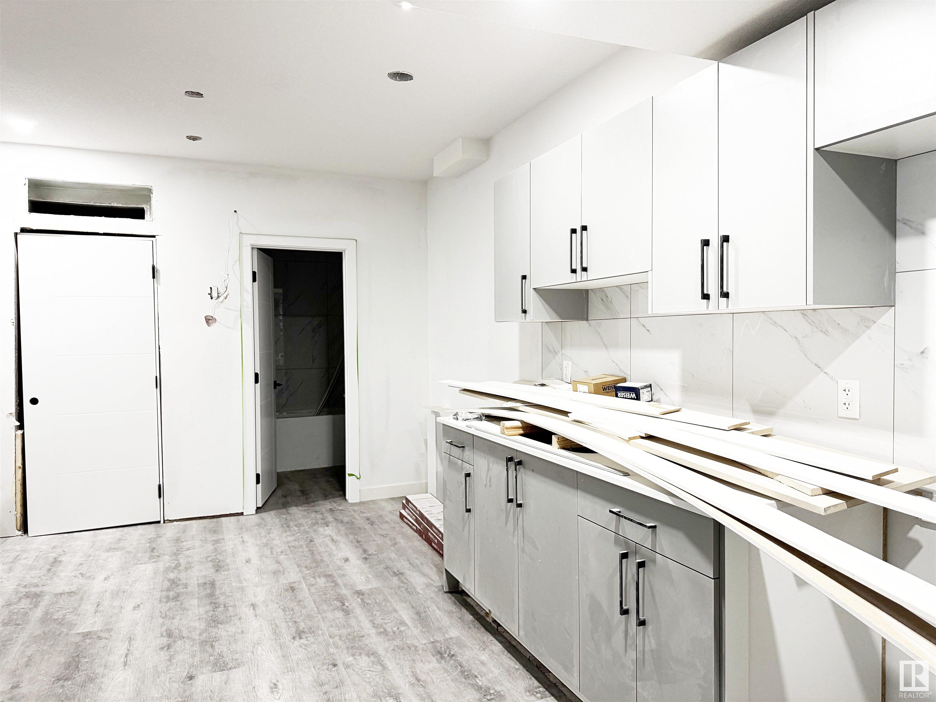      1314 35 ST NW , Edmonton,  ,T6L 3E8 ;  Listing Number: MLS E4417295