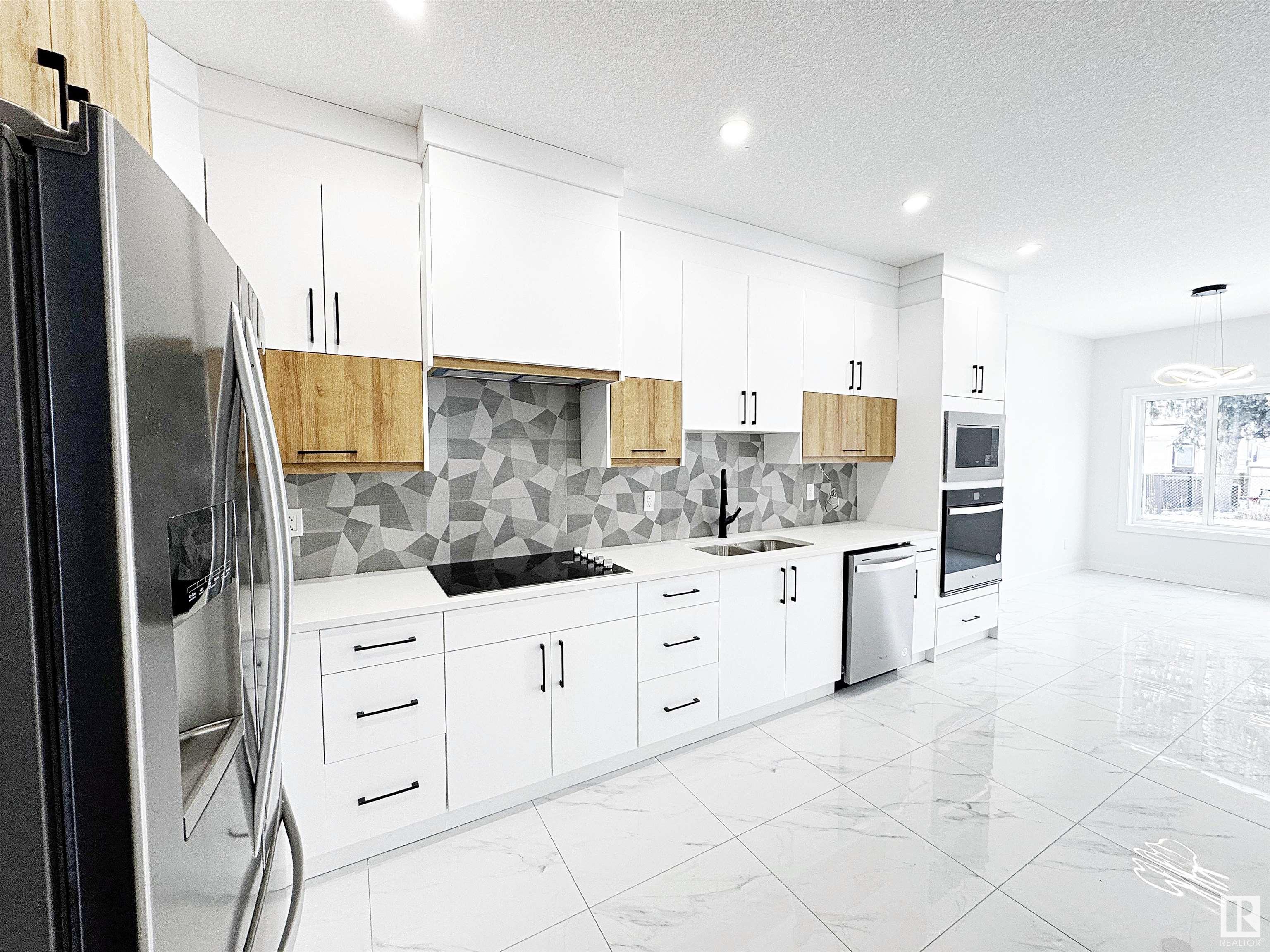      1314 35 ST NW , Edmonton,  ,T6L 3E8 ;  Listing Number: MLS E4417295