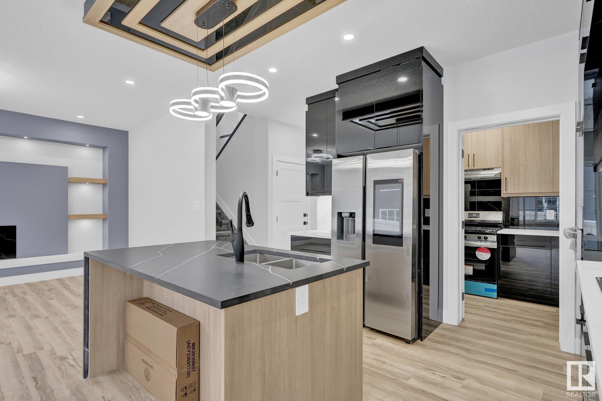      1731 19 ST NW , Edmonton,  ,T6T 2N1 ;  Listing Number: MLS E4417297