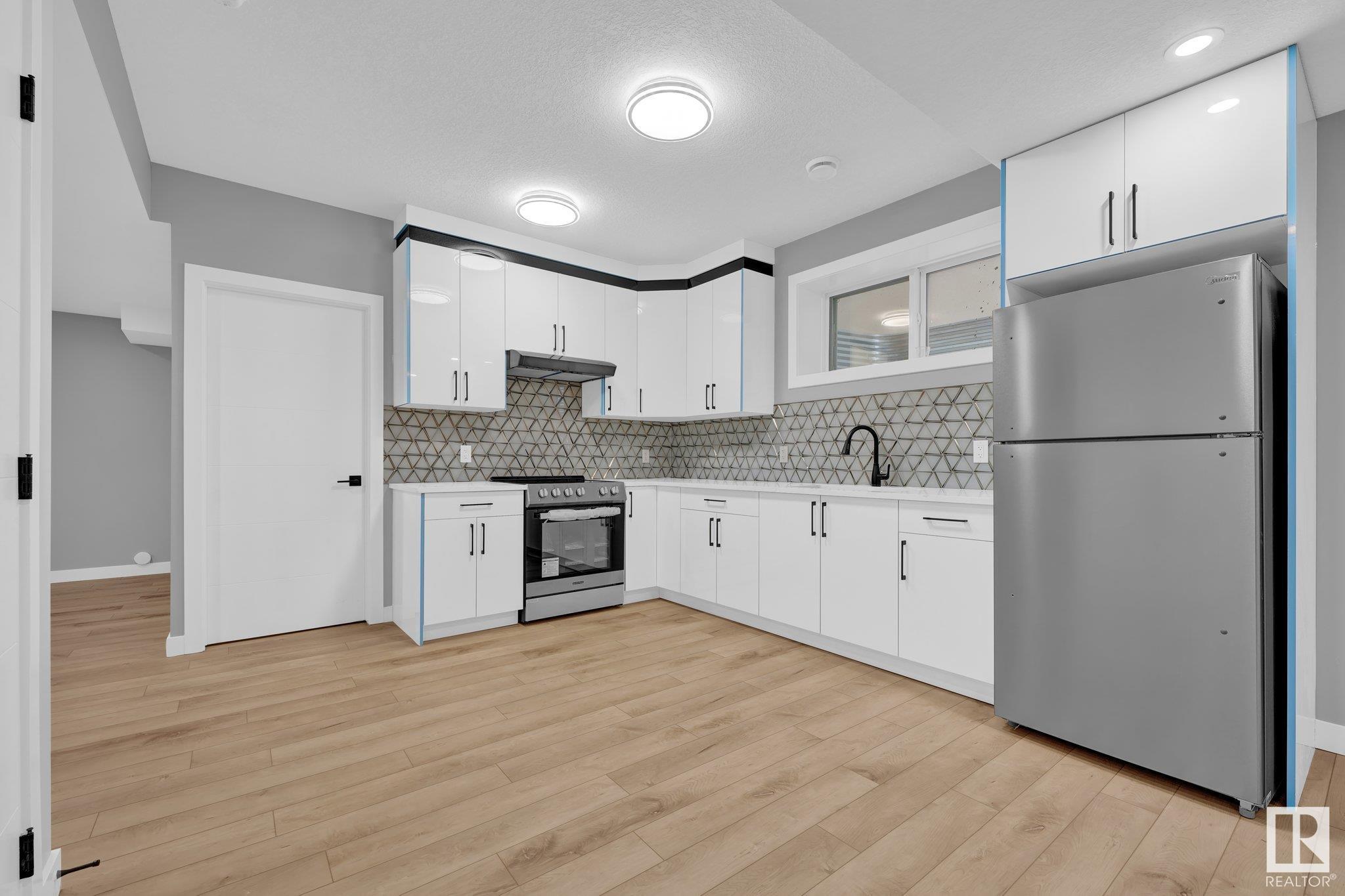      1731 19 ST NW , Edmonton,  ,T6T 2N1 ;  Listing Number: MLS E4417297