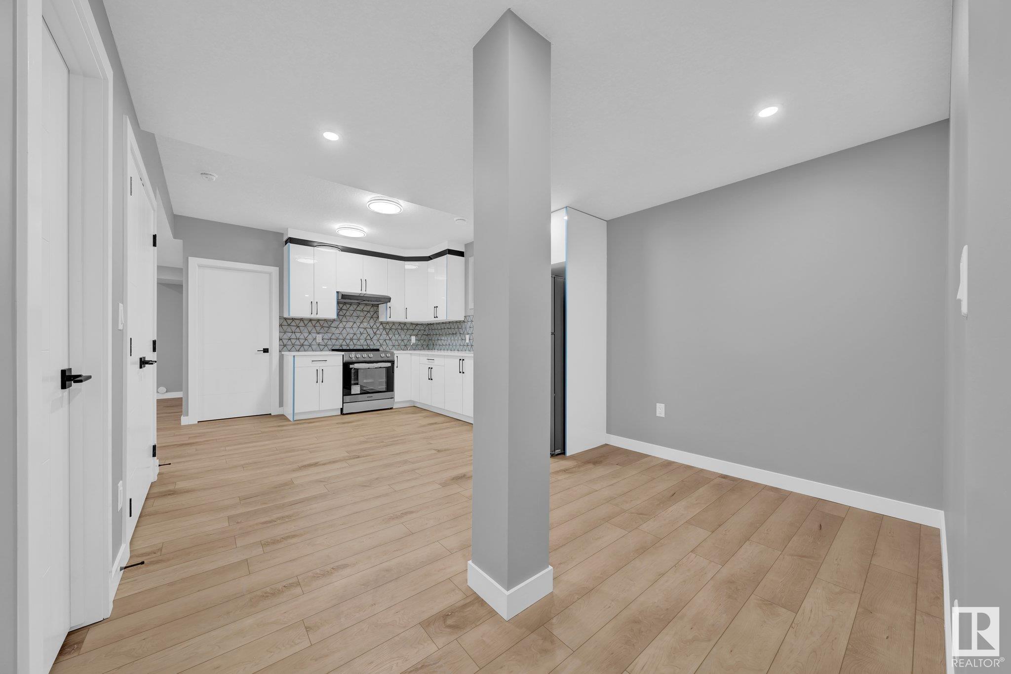      1731 19 ST NW , Edmonton,  ,T6T 2N1 ;  Listing Number: MLS E4417297