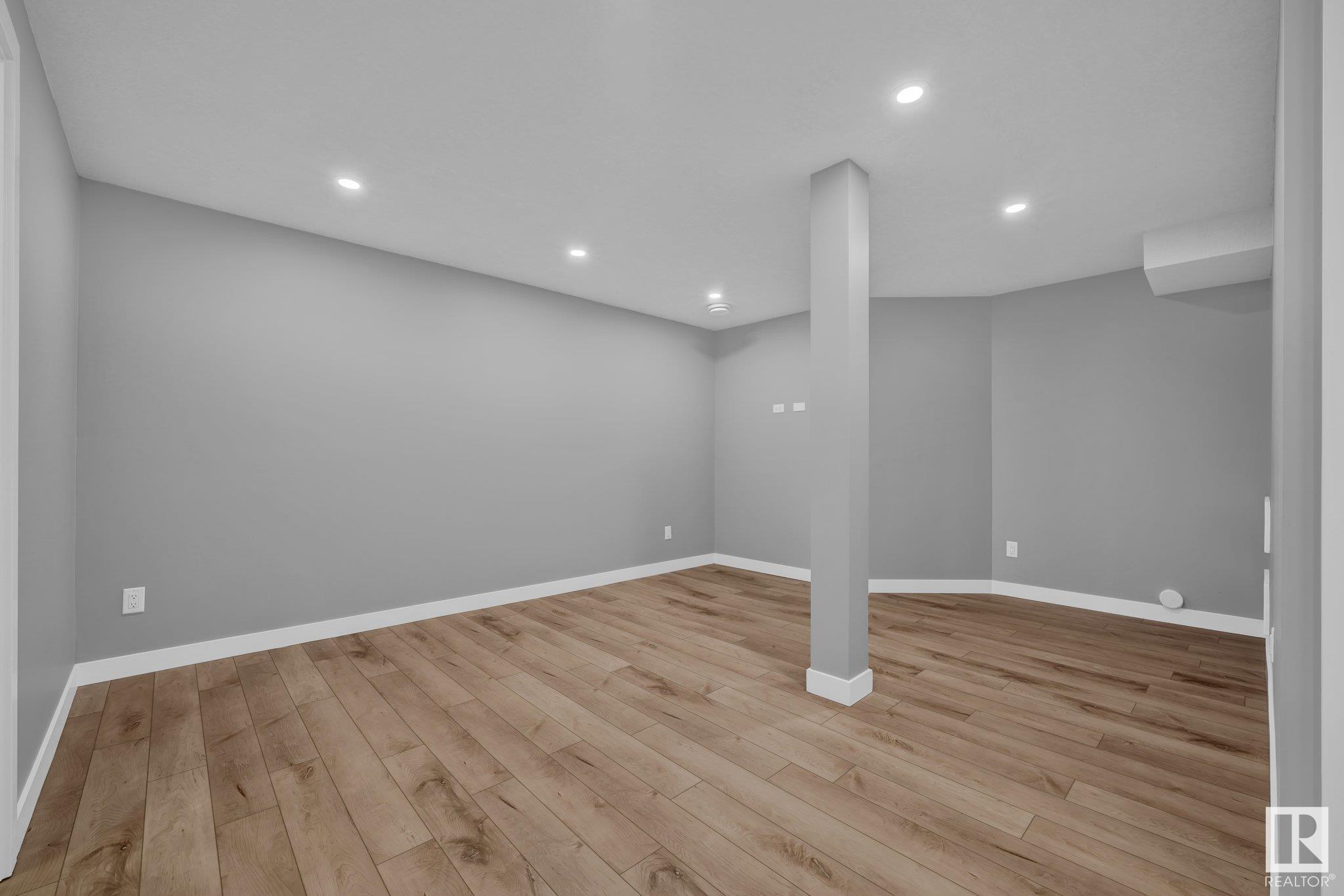      1731 19 ST NW , Edmonton,  ,T6T 2N1 ;  Listing Number: MLS E4417297