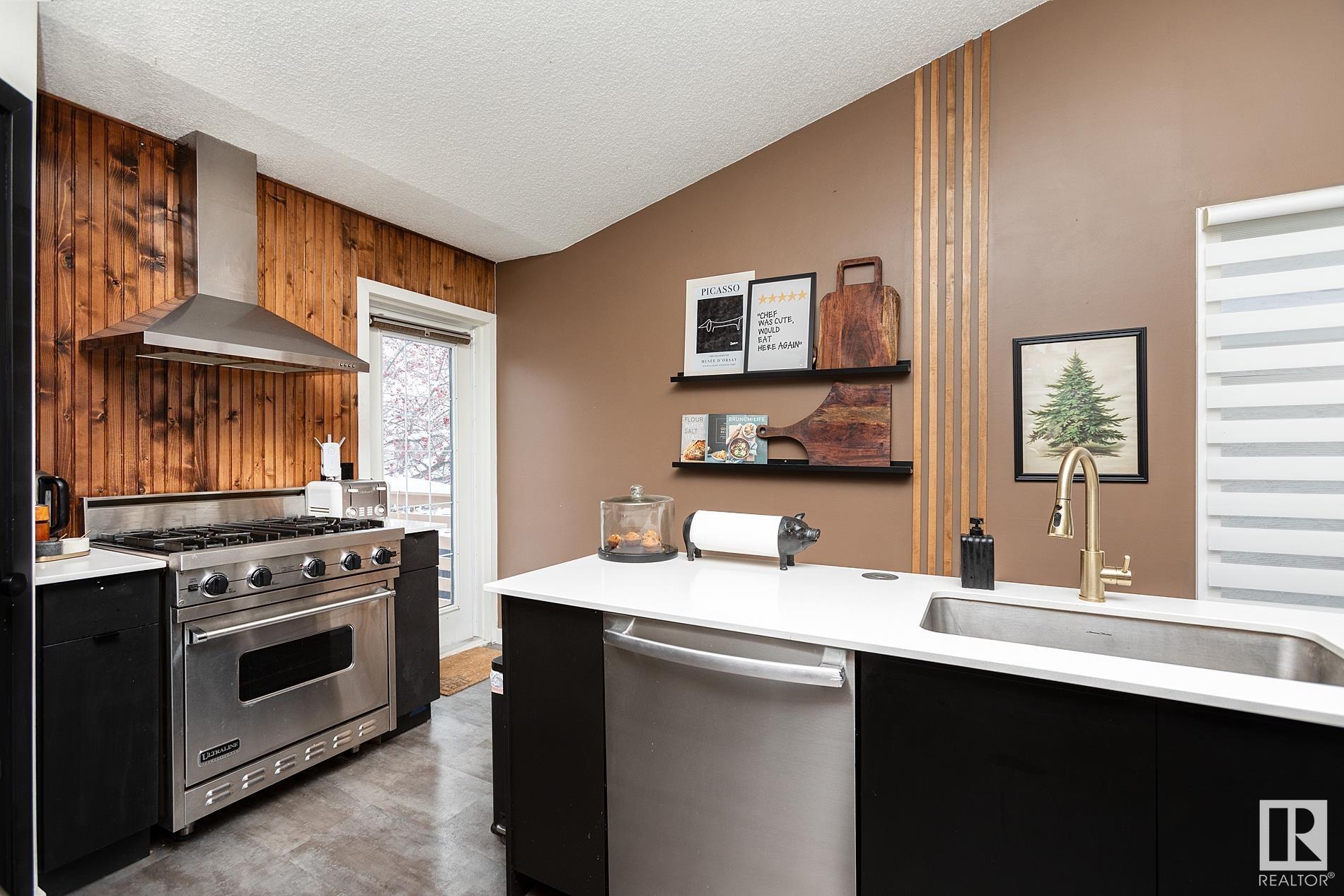      56 FOXHAVEN PL , Sherwood Park,  ,T8A 5Y4 ;  Listing Number: MLS E4417300