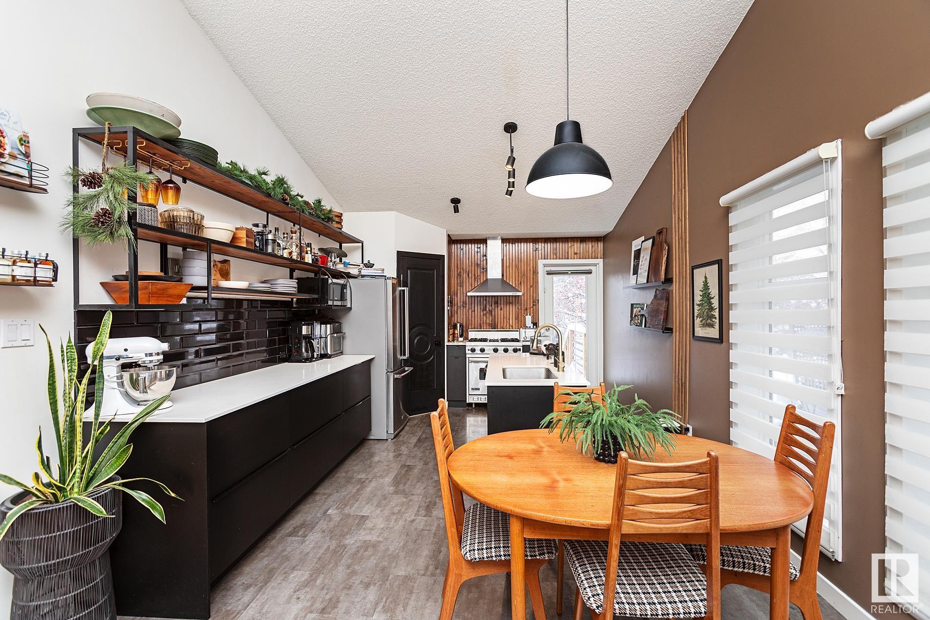      56 FOXHAVEN PL , Sherwood Park,  ,T8A 5Y4 ;  Listing Number: MLS E4417300
