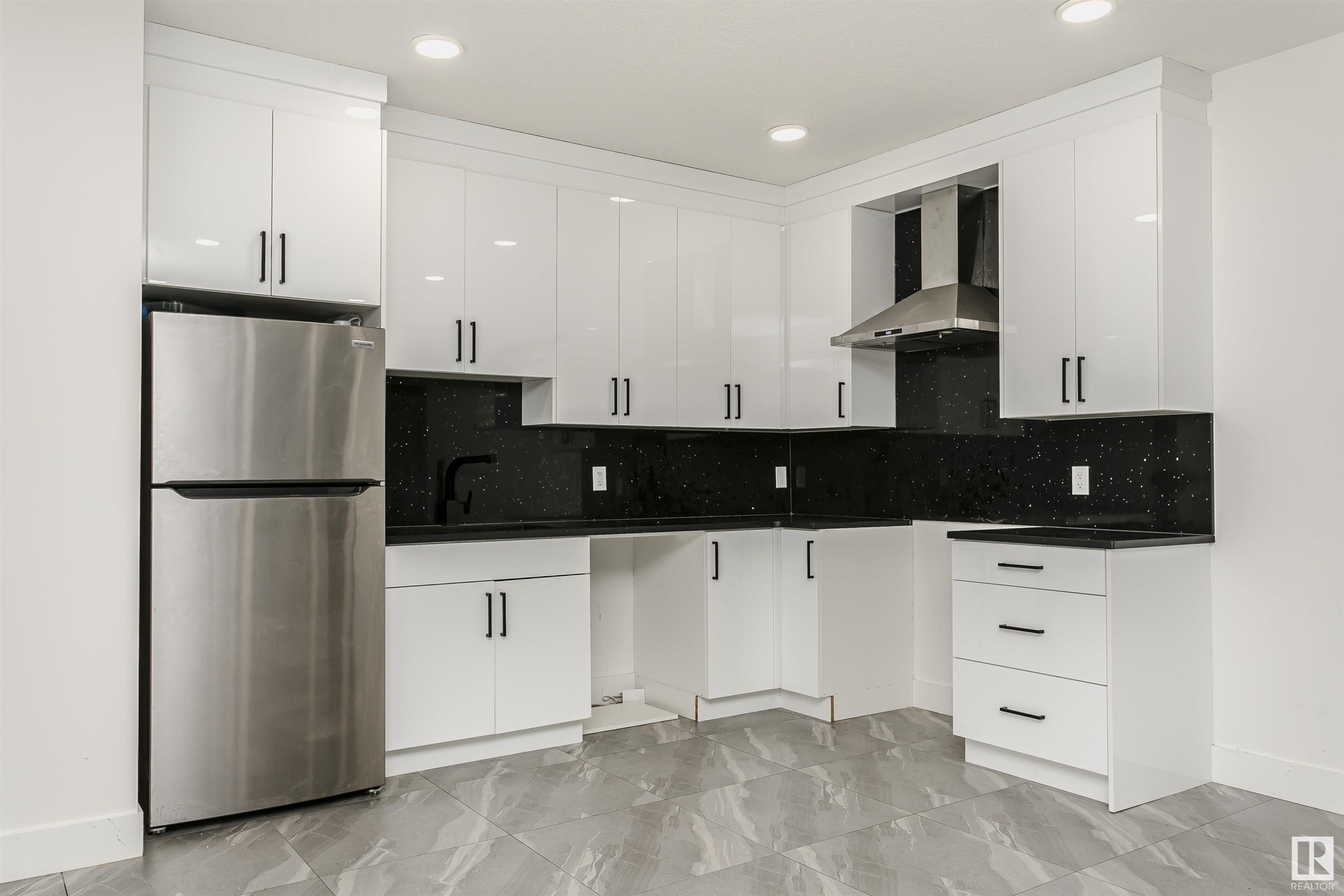      1 EVERMORE CR , St. Albert,  ,T8N 4J6 ;  Listing Number: MLS E4417326