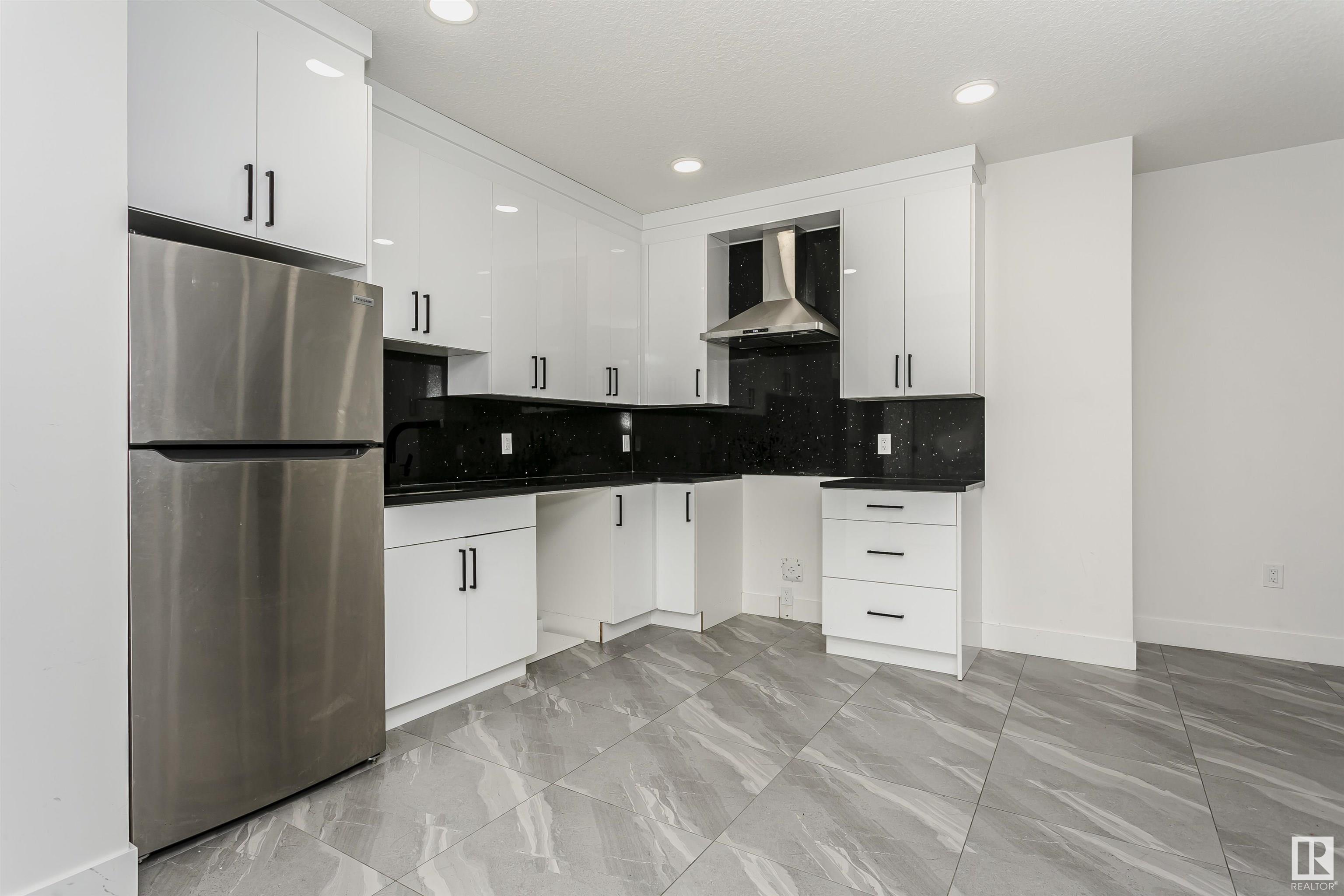      1 EVERMORE CR , St. Albert,  ,T8N 4J6 ;  Listing Number: MLS E4417326