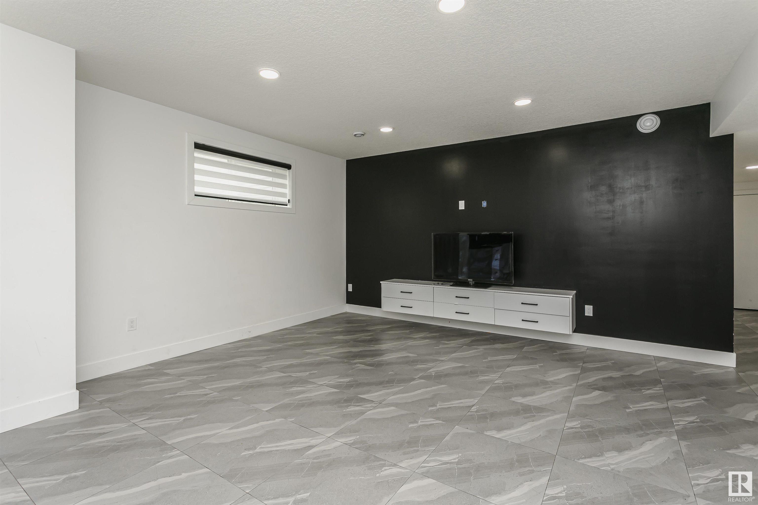      1 EVERMORE CR , St. Albert,  ,T8N 4J6 ;  Listing Number: MLS E4417326