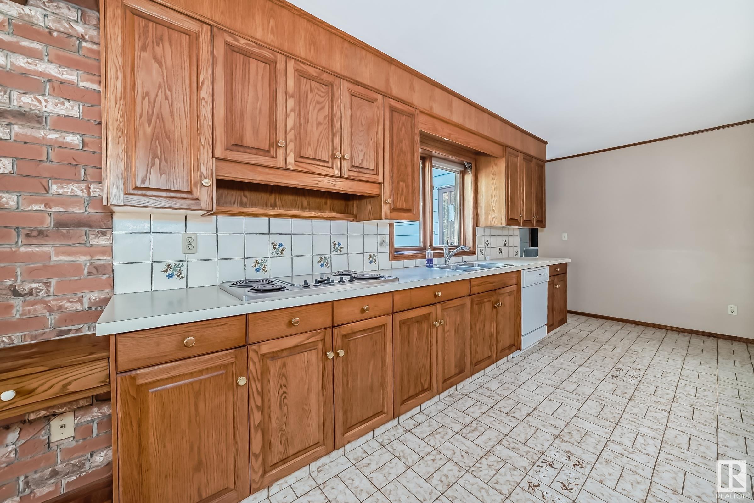Photo 13 at 8 Morel Crescent, Millgrove, Spruce Grove