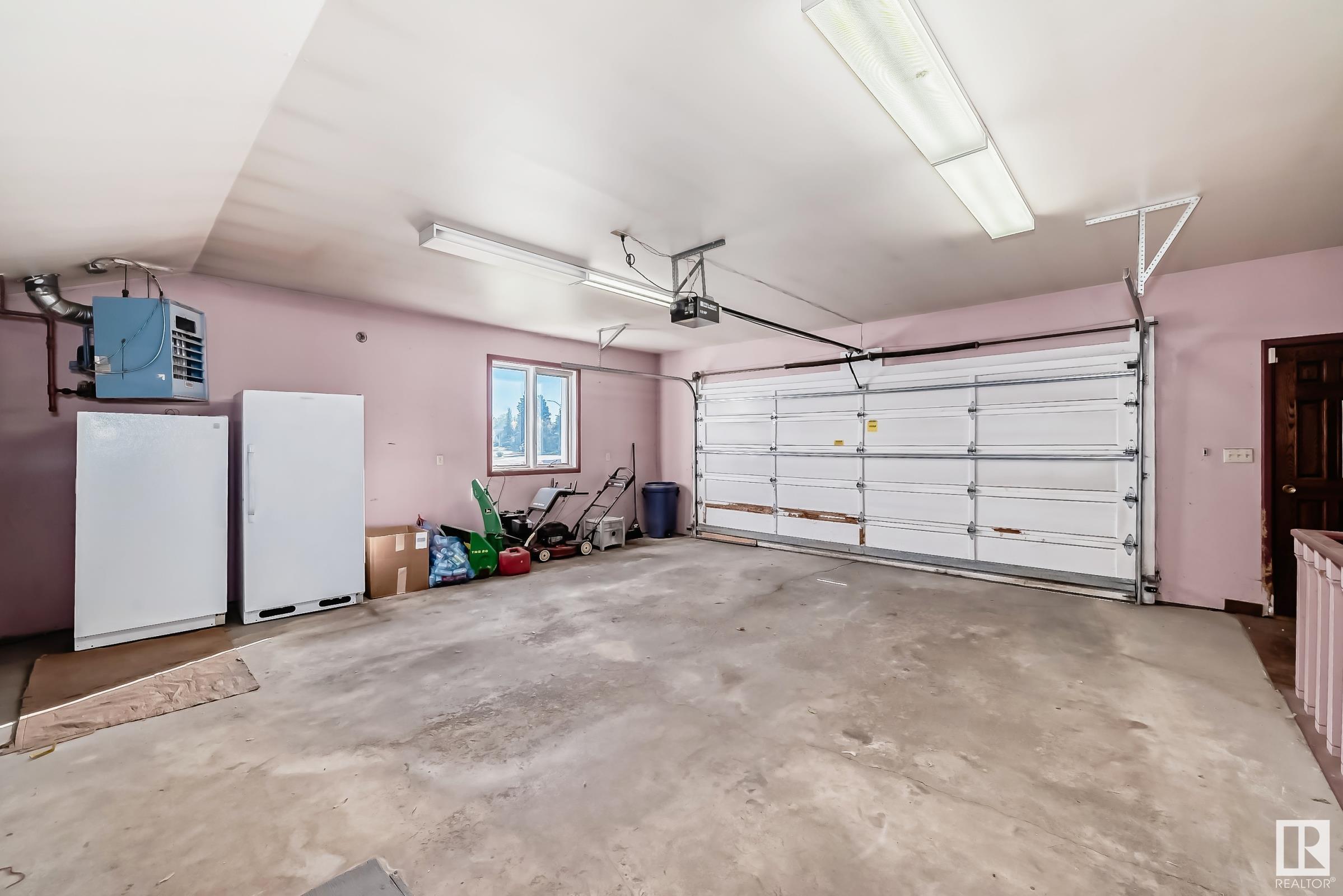 Photo 32 at 8 Morel Crescent, Millgrove, Spruce Grove