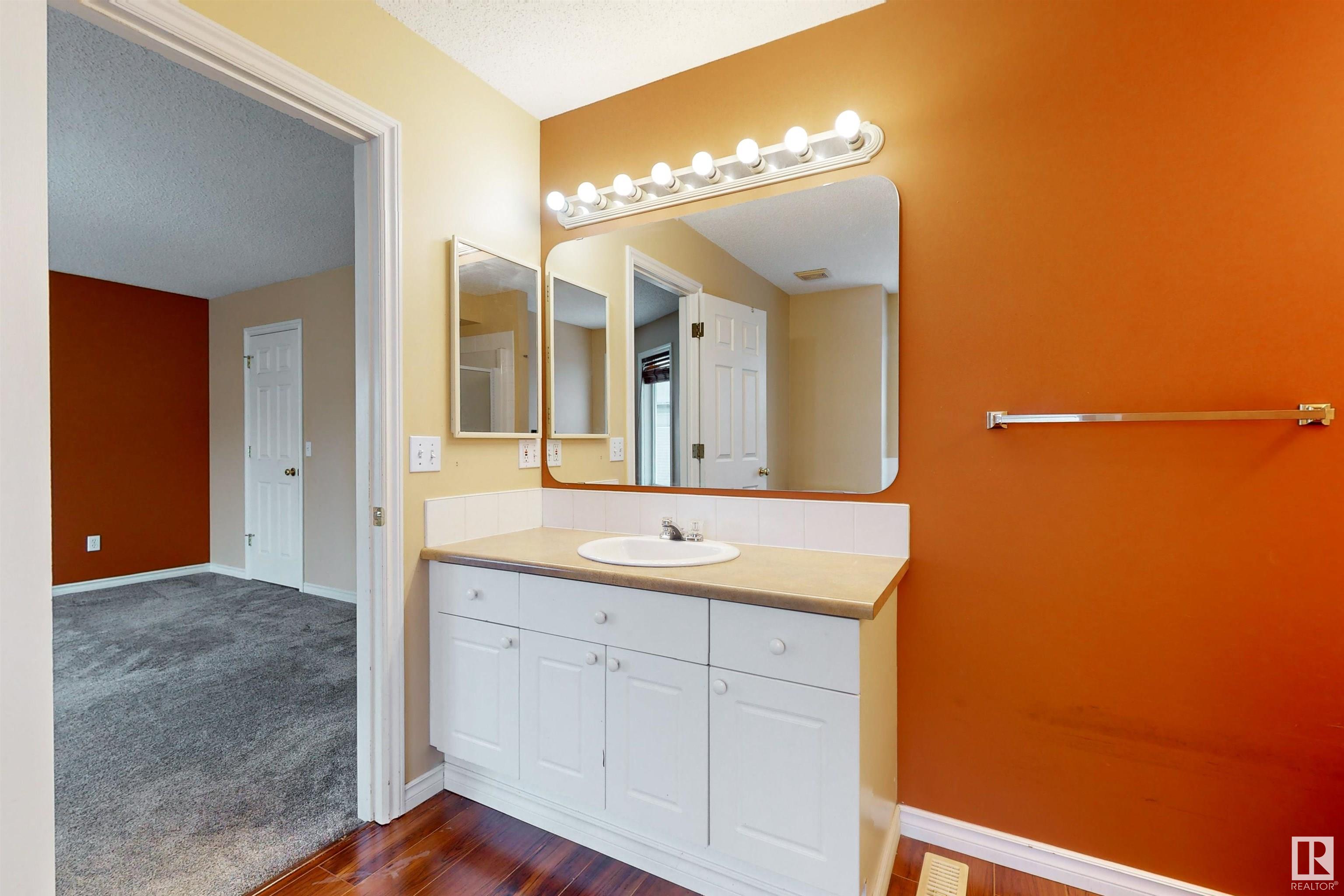      3553 23 ST NW , Edmonton,  ,T6T 1W2 ;  Listing Number: MLS E4417340