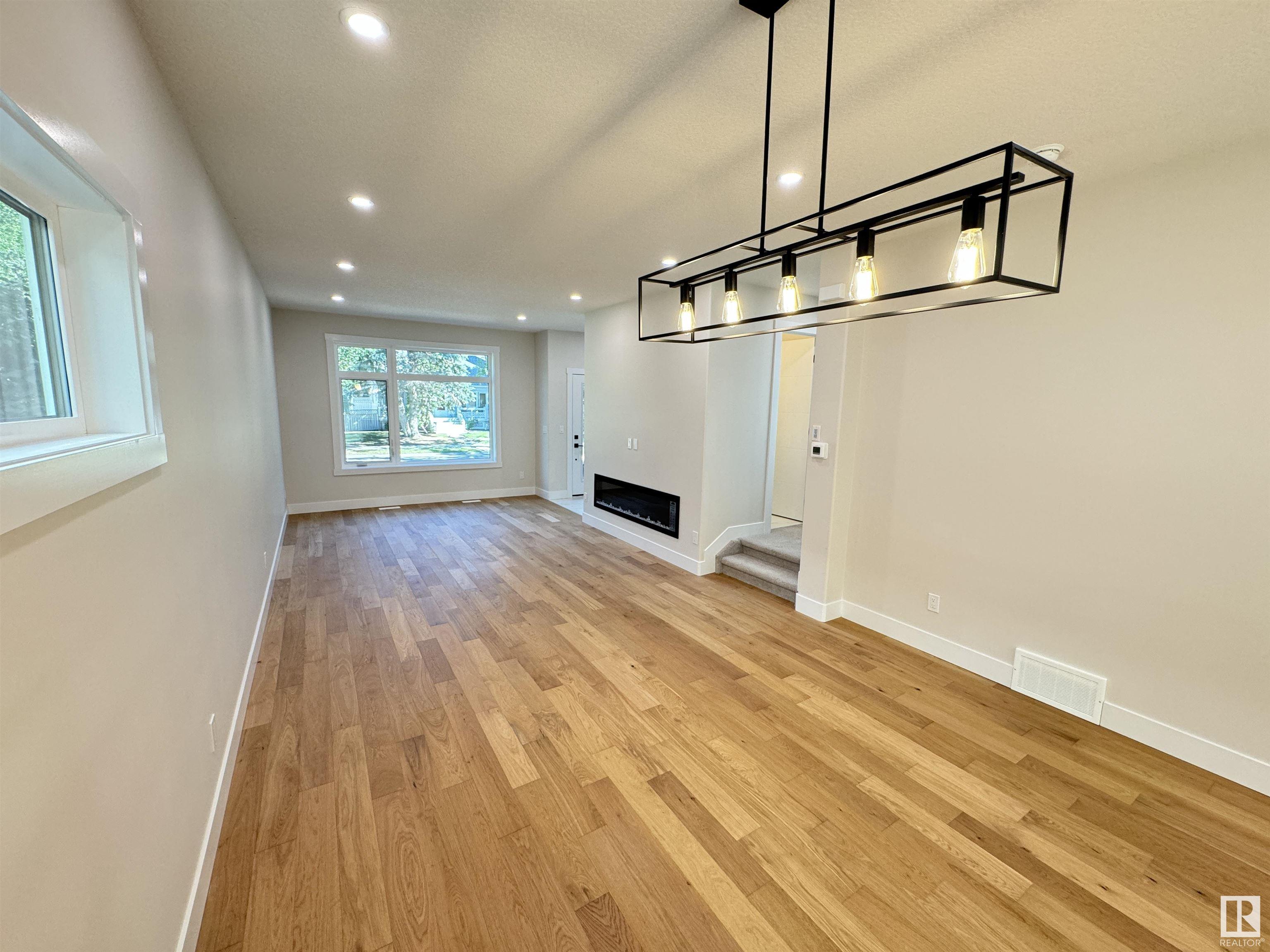      11217 75 AV NW , Edmonton,  ,T6G 0H4 ;  Listing Number: MLS E4417370