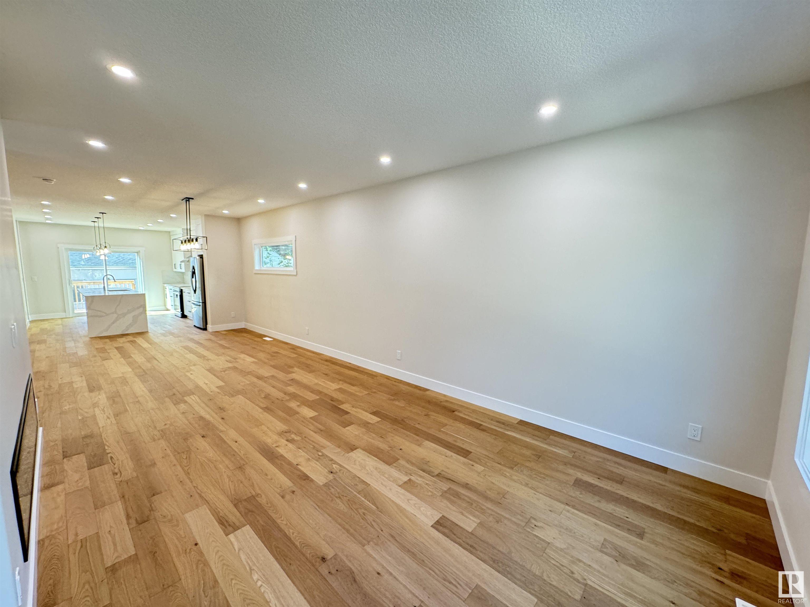      11217 75 AV NW , Edmonton,  ,T6G 0H4 ;  Listing Number: MLS E4417370