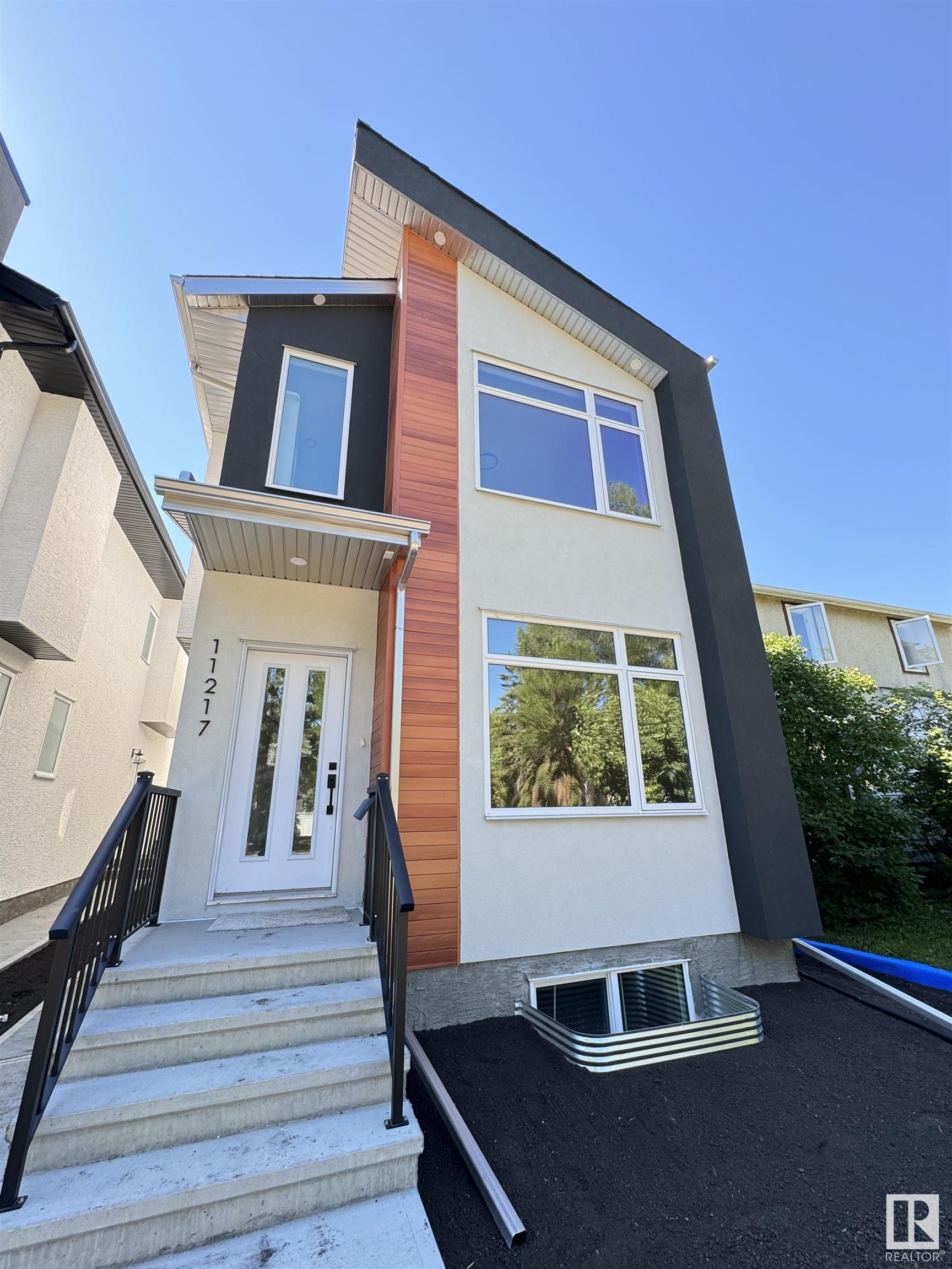      11217 75 AV NW , Edmonton,  ,T6G 0H4 ;  Listing Number: MLS E4417370