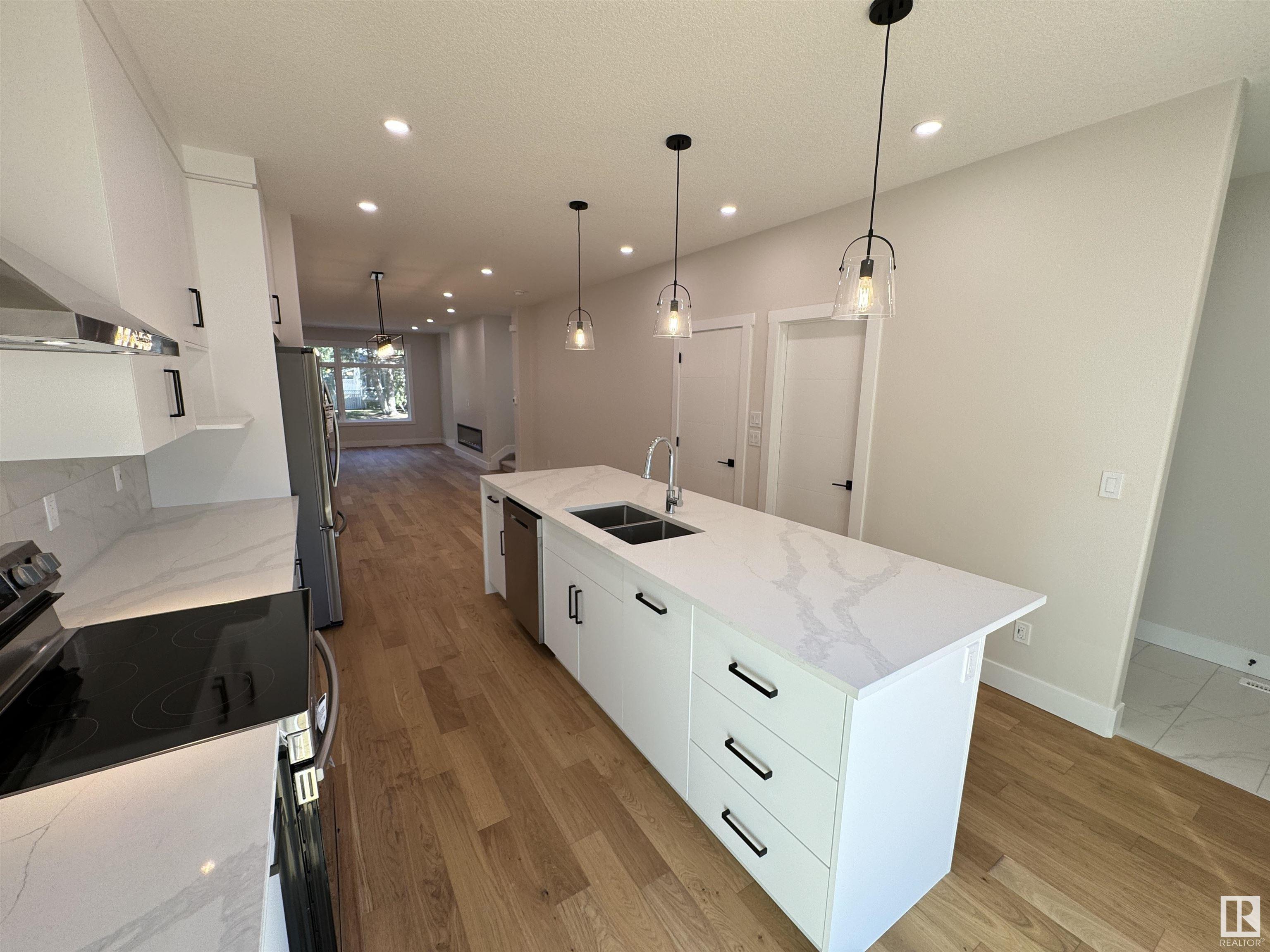      11217 75 AV NW , Edmonton,  ,T6G 0H4 ;  Listing Number: MLS E4417370