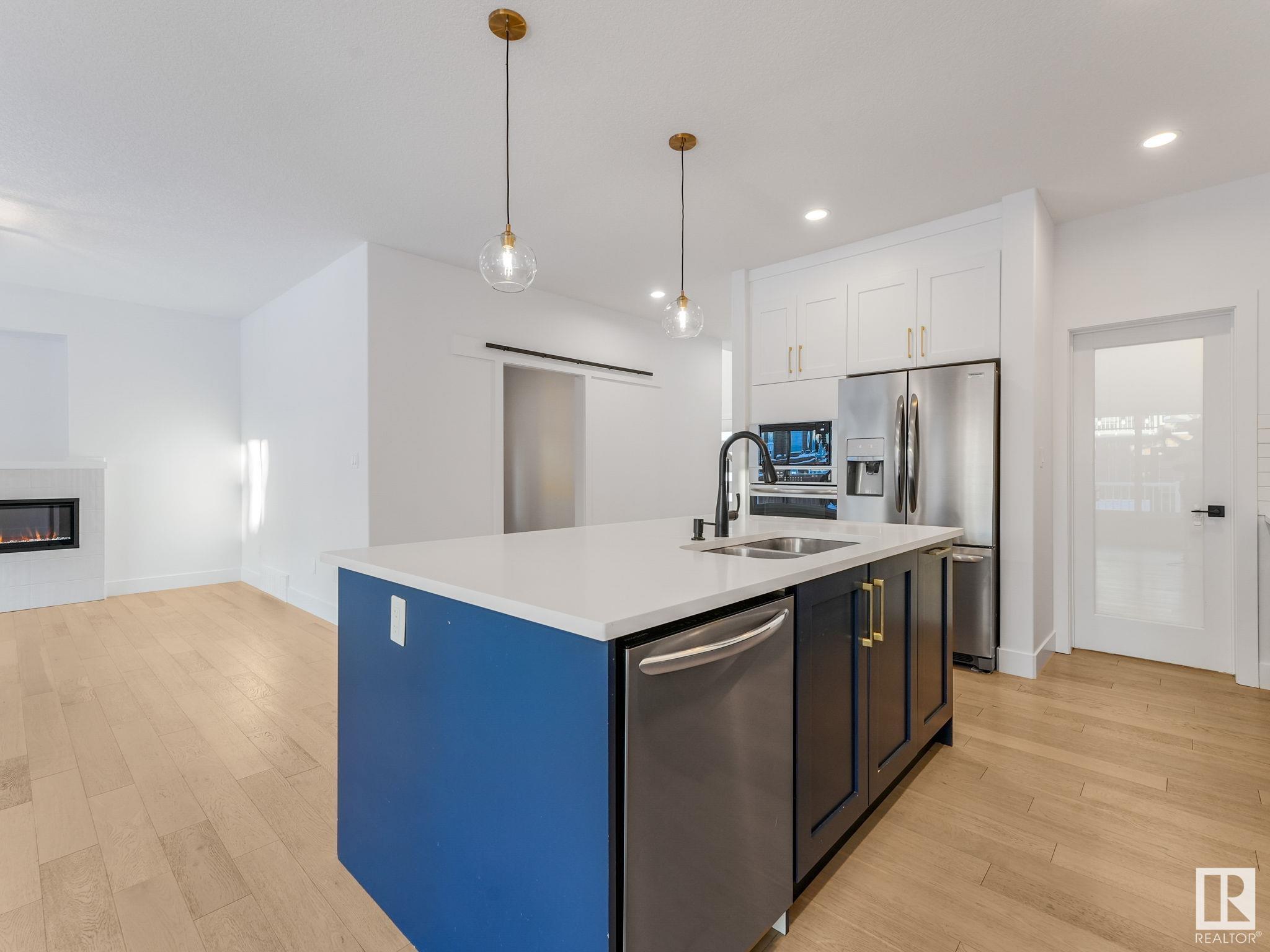      3705 Hummingbird WY NW , Edmonton,  ,T5S 0M9 ;  Listing Number: MLS E4417372