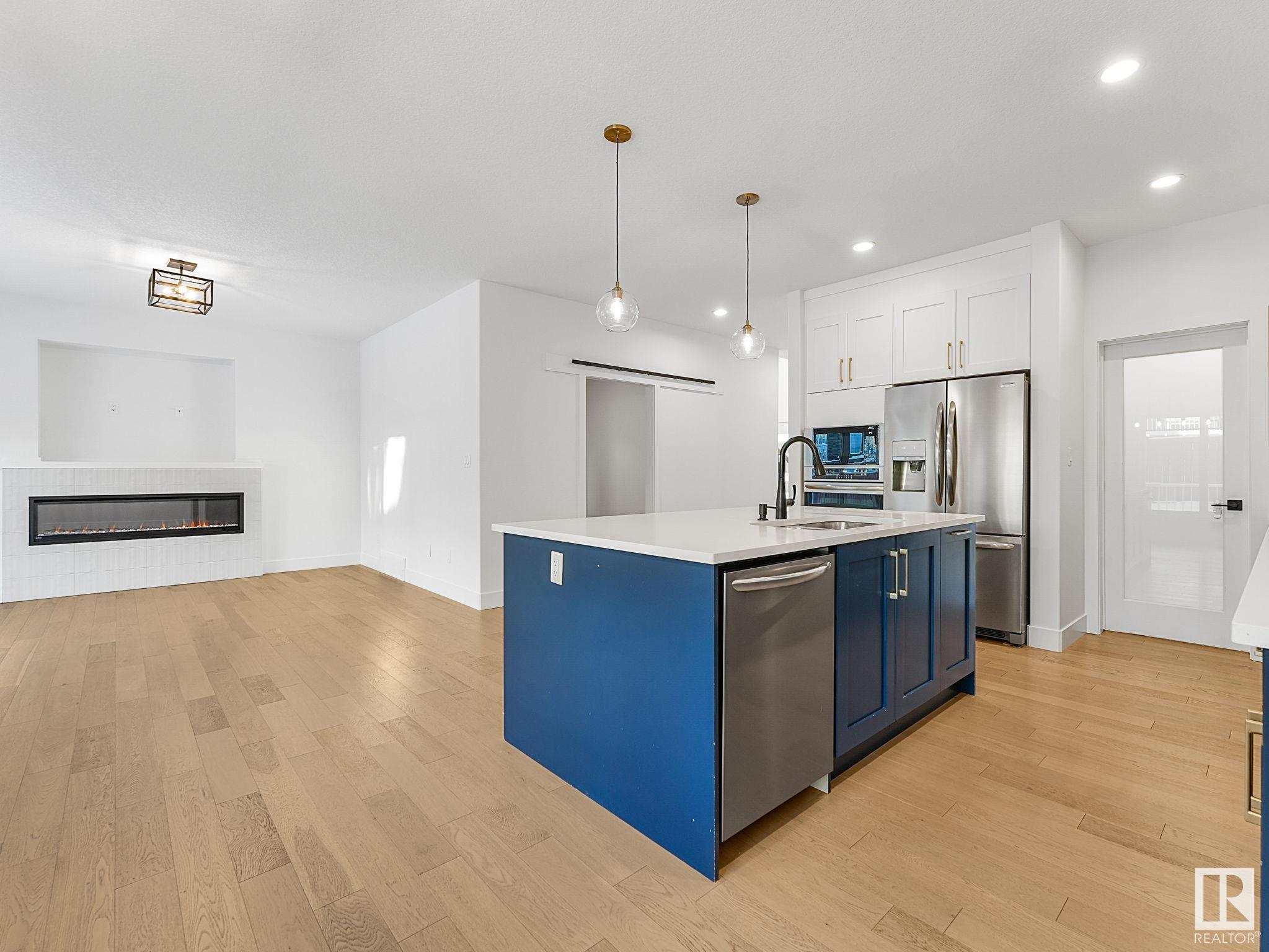      3705 Hummingbird WY NW , Edmonton,  ,T5S 0M9 ;  Listing Number: MLS E4417372