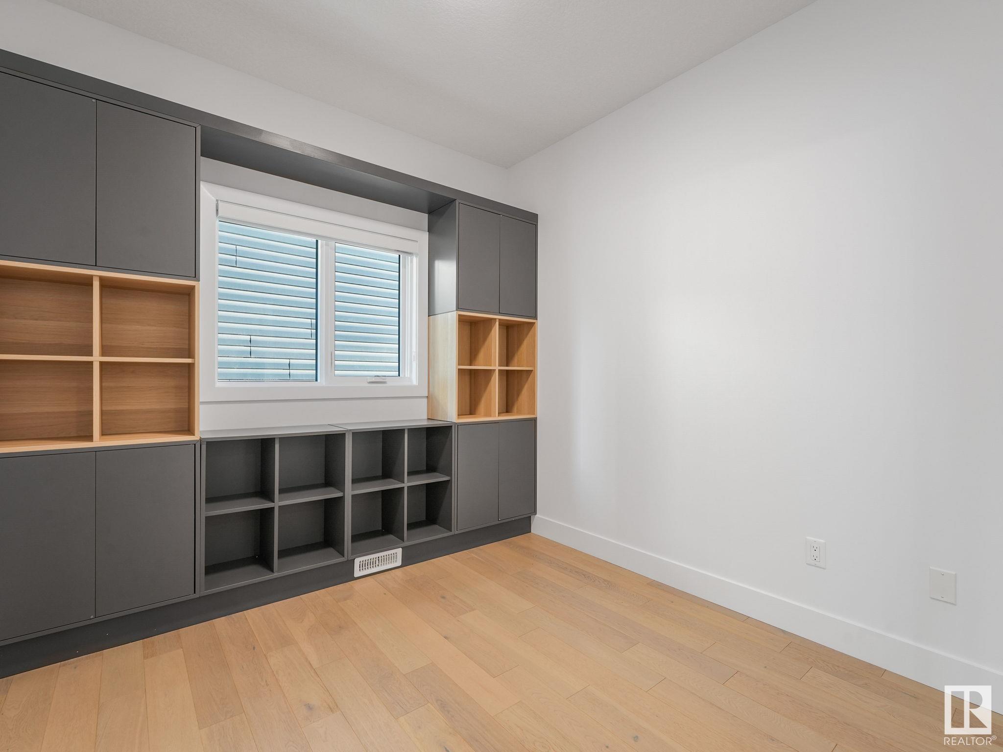      3705 Hummingbird WY NW , Edmonton,  ,T5S 0M9 ;  Listing Number: MLS E4417372