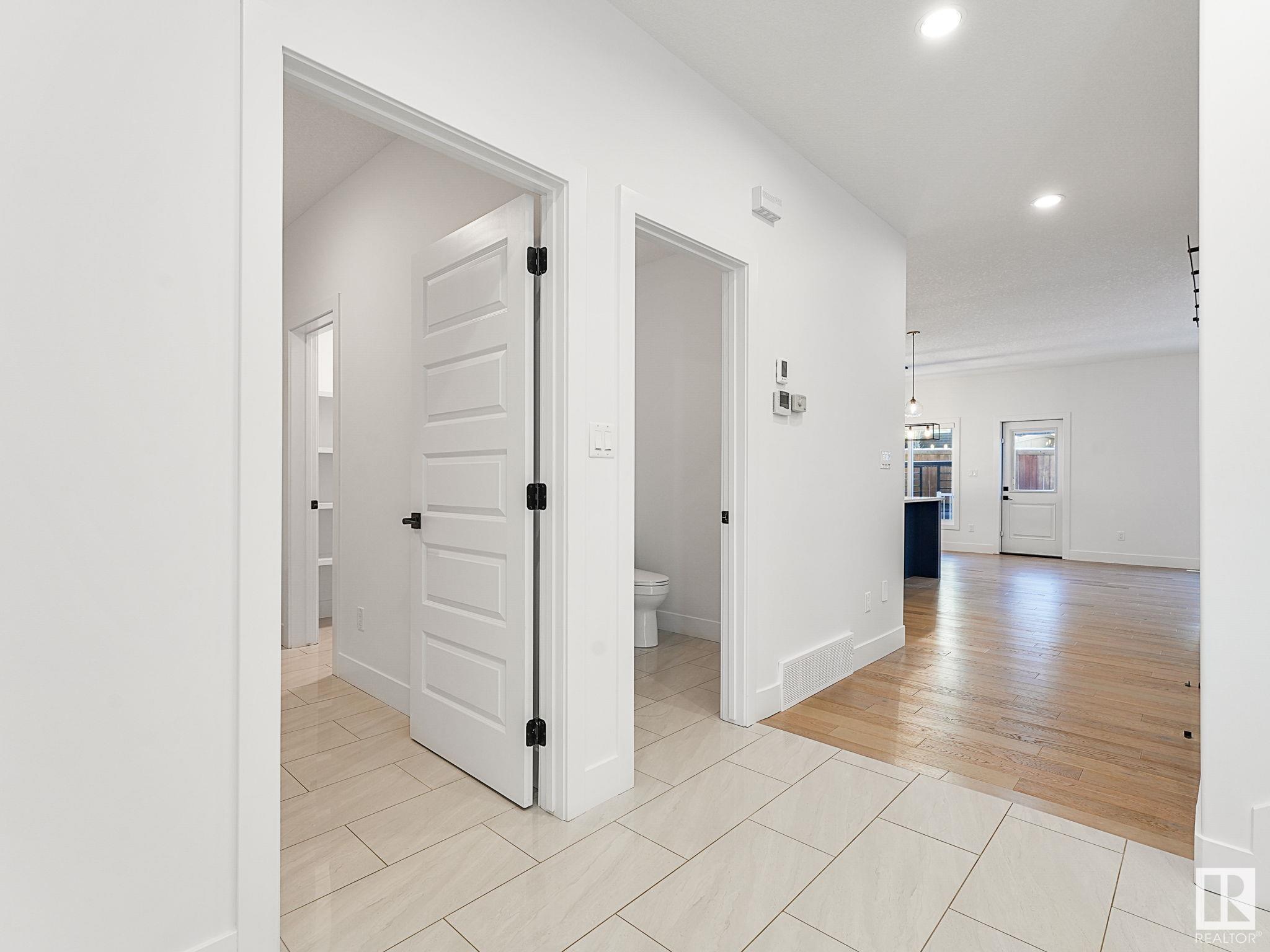      3705 Hummingbird WY NW , Edmonton,  ,T5S 0M9 ;  Listing Number: MLS E4417372