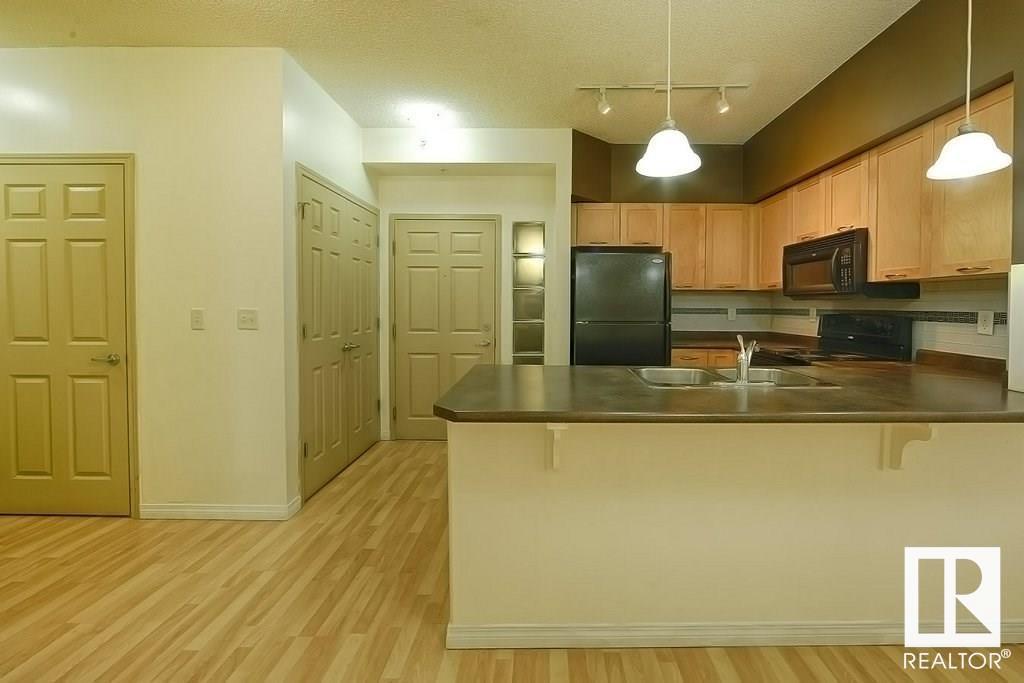      #2-116 4245 139 AV NW , Edmonton,  ,T5Y 3E8 ;  Listing Number: MLS E4417379