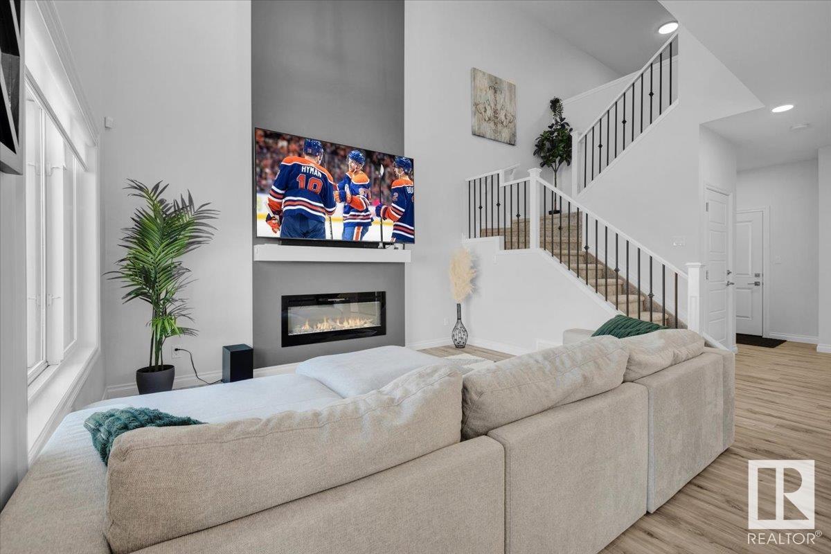      8888 CARSON WY SW , Edmonton,  ,T6W 5H8 ;  Listing Number: MLS E4417381